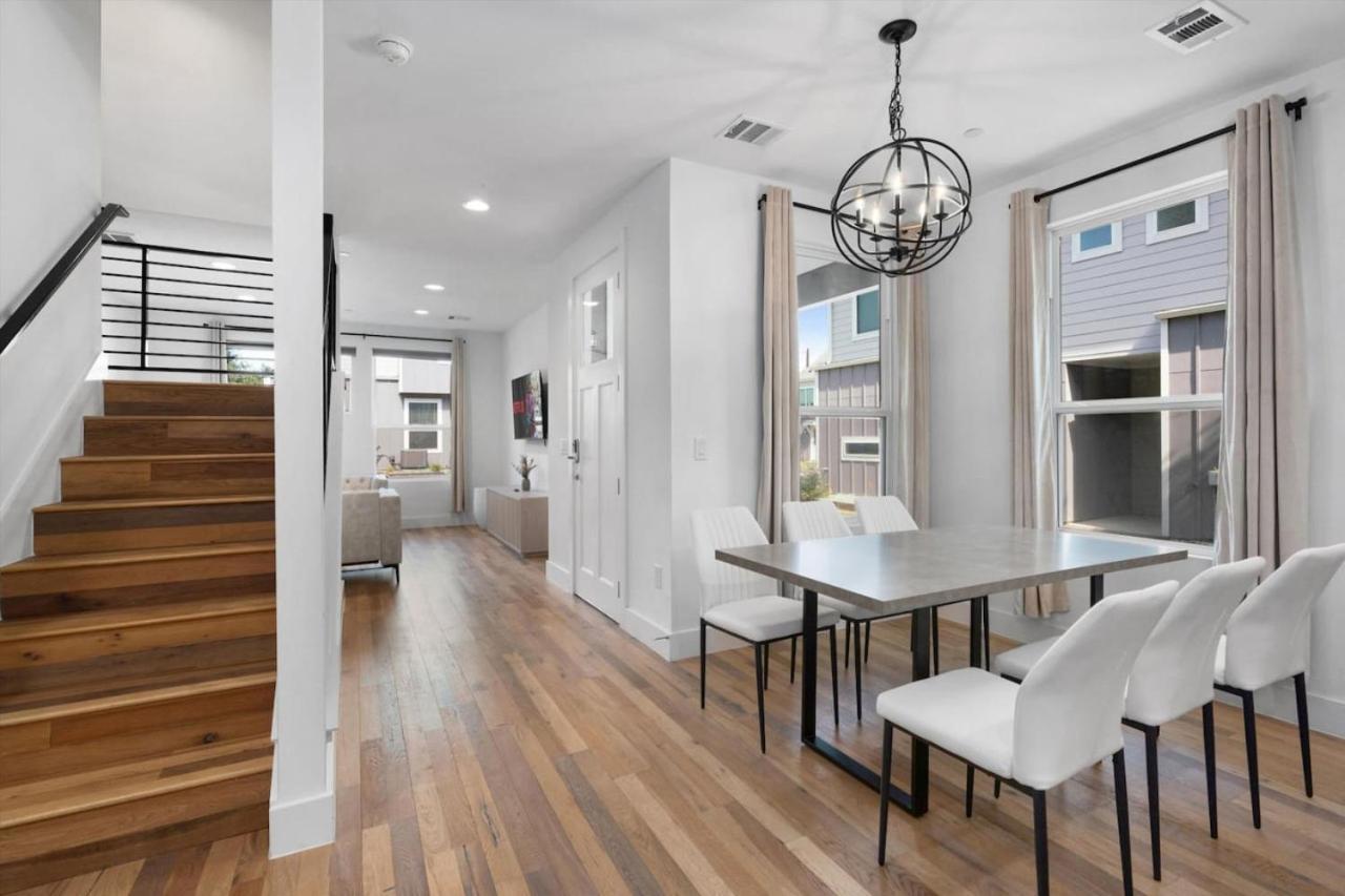 Mins To Downtown- Formula 1 - Acl Holiday home