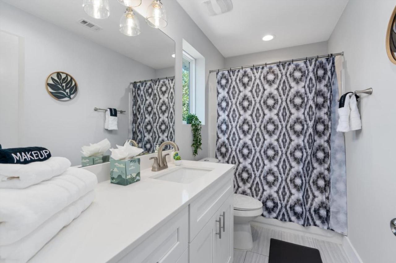 Mins To Acl - Downtown - Formula 1 Holiday home Austin