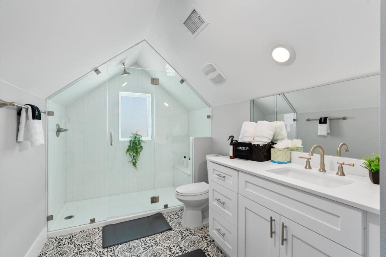 Mins To Acl - Downtown - Formula 1 Holiday home