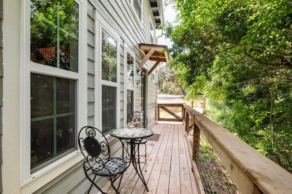 Cozy Coop Casita - Travis-hot Tub-tiny House * Austin