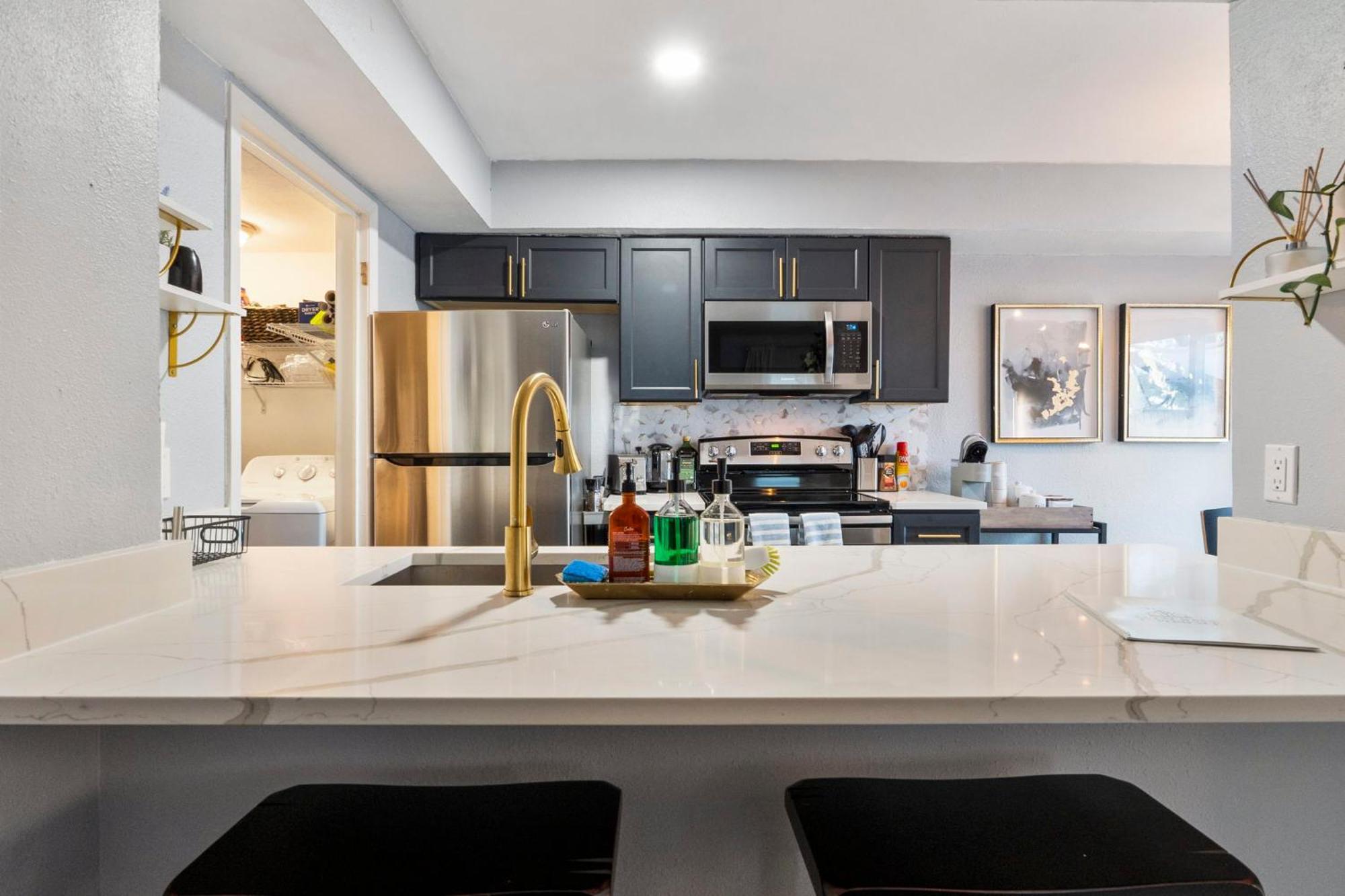 Apartment Charming South Lamar Hideaway - Near Zilker & Soco *