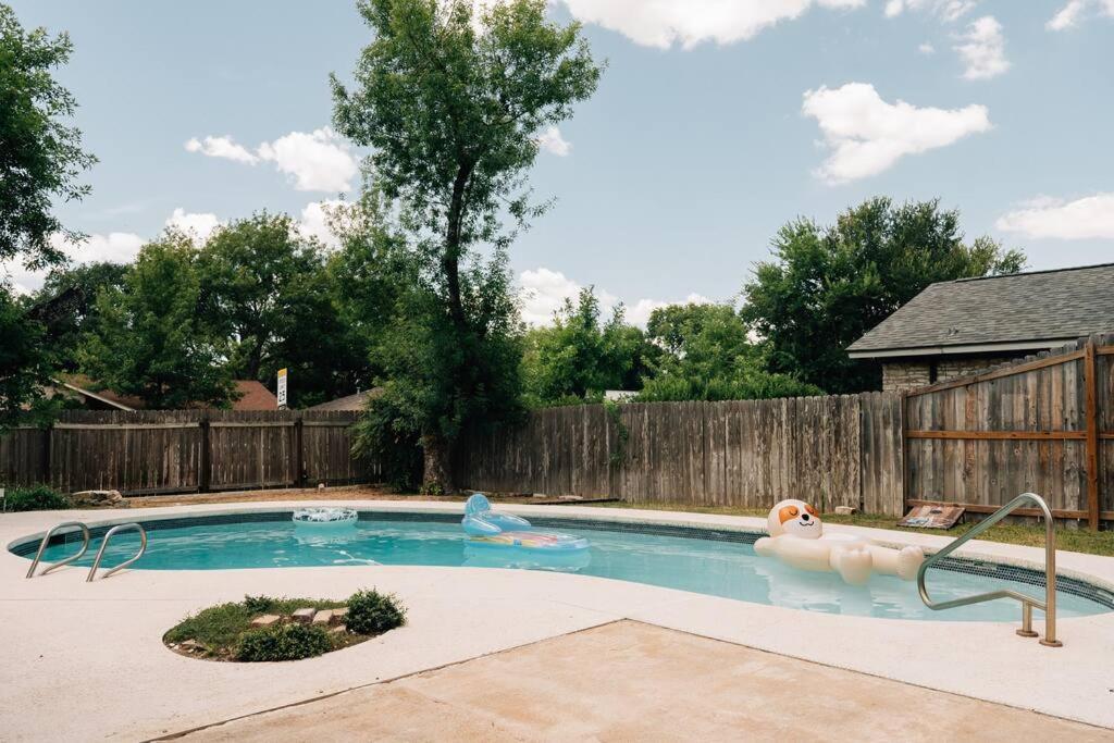Q2 Stadium Domain Downtown Pool Game Loft Austin