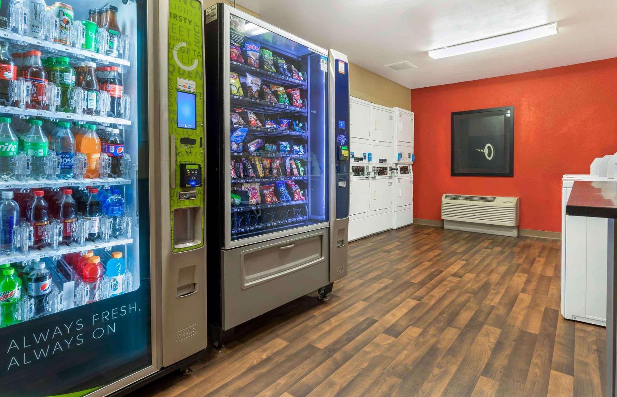 Extended America Select - - Northwest - Lakeline Mall Austin
