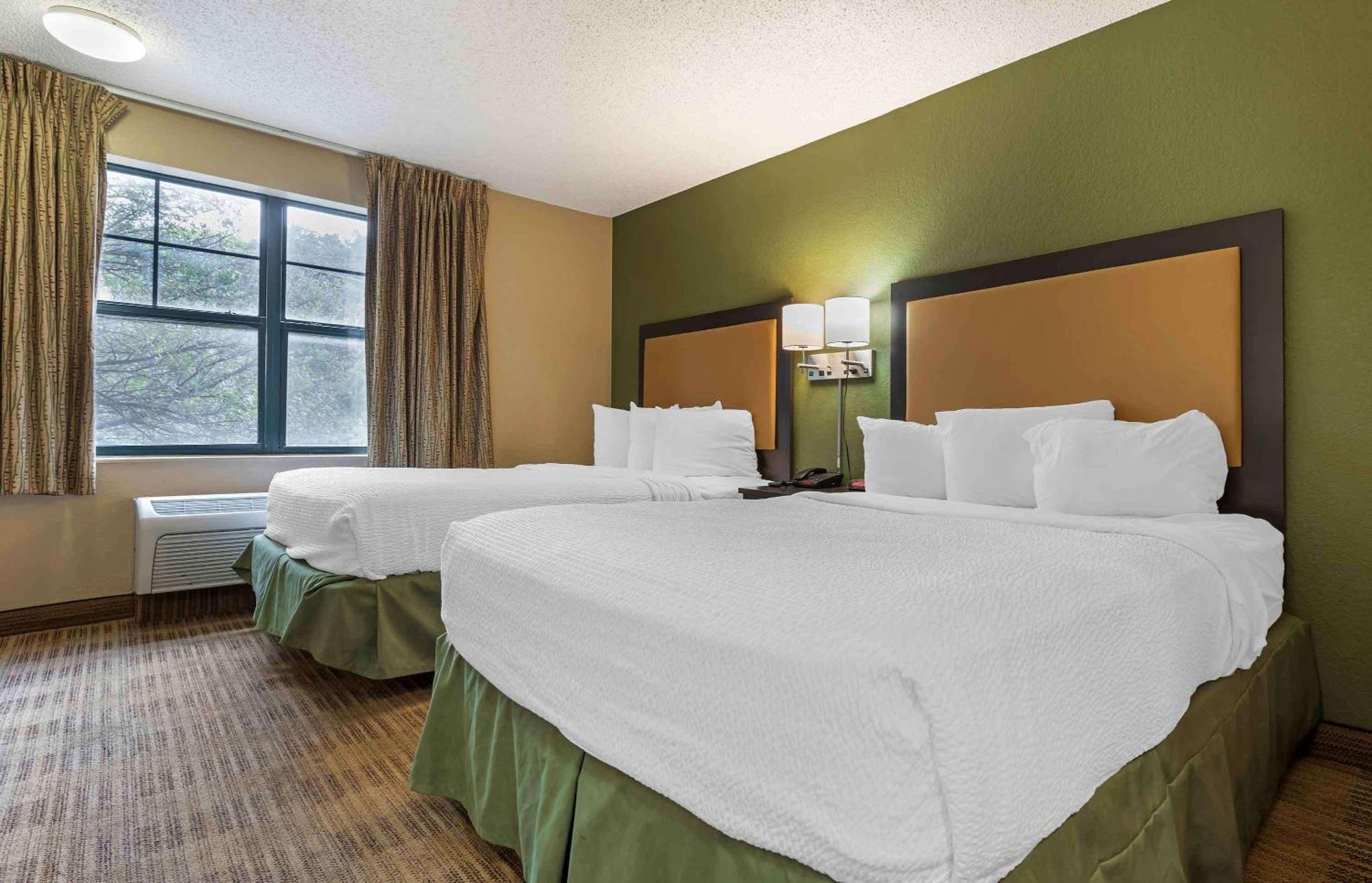 Extended America Select - - Northwest - Lakeline Mall Hotel 2*