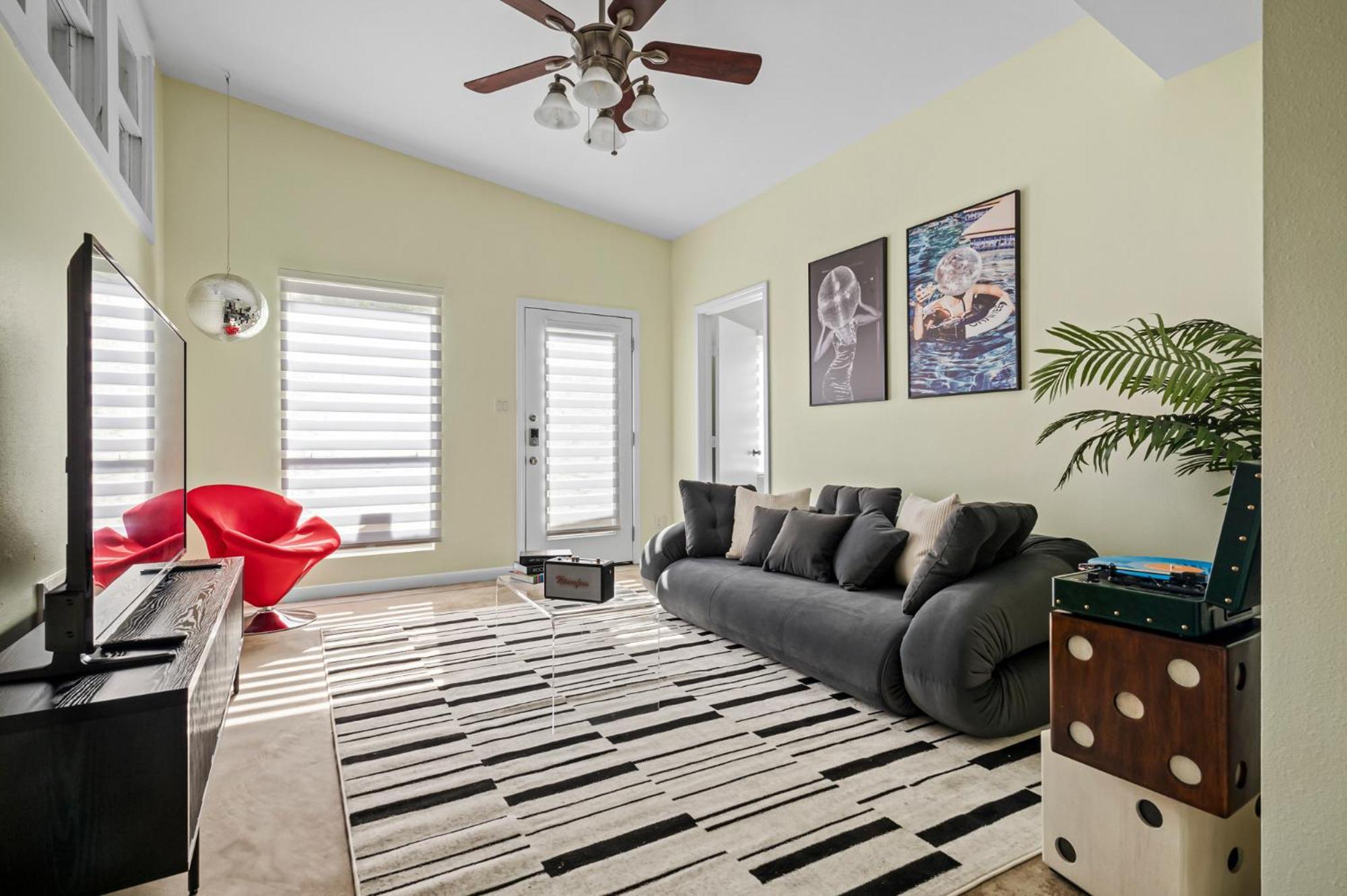 Retro Vibes & Zilker Views - Music House By Zilker Holiday home *