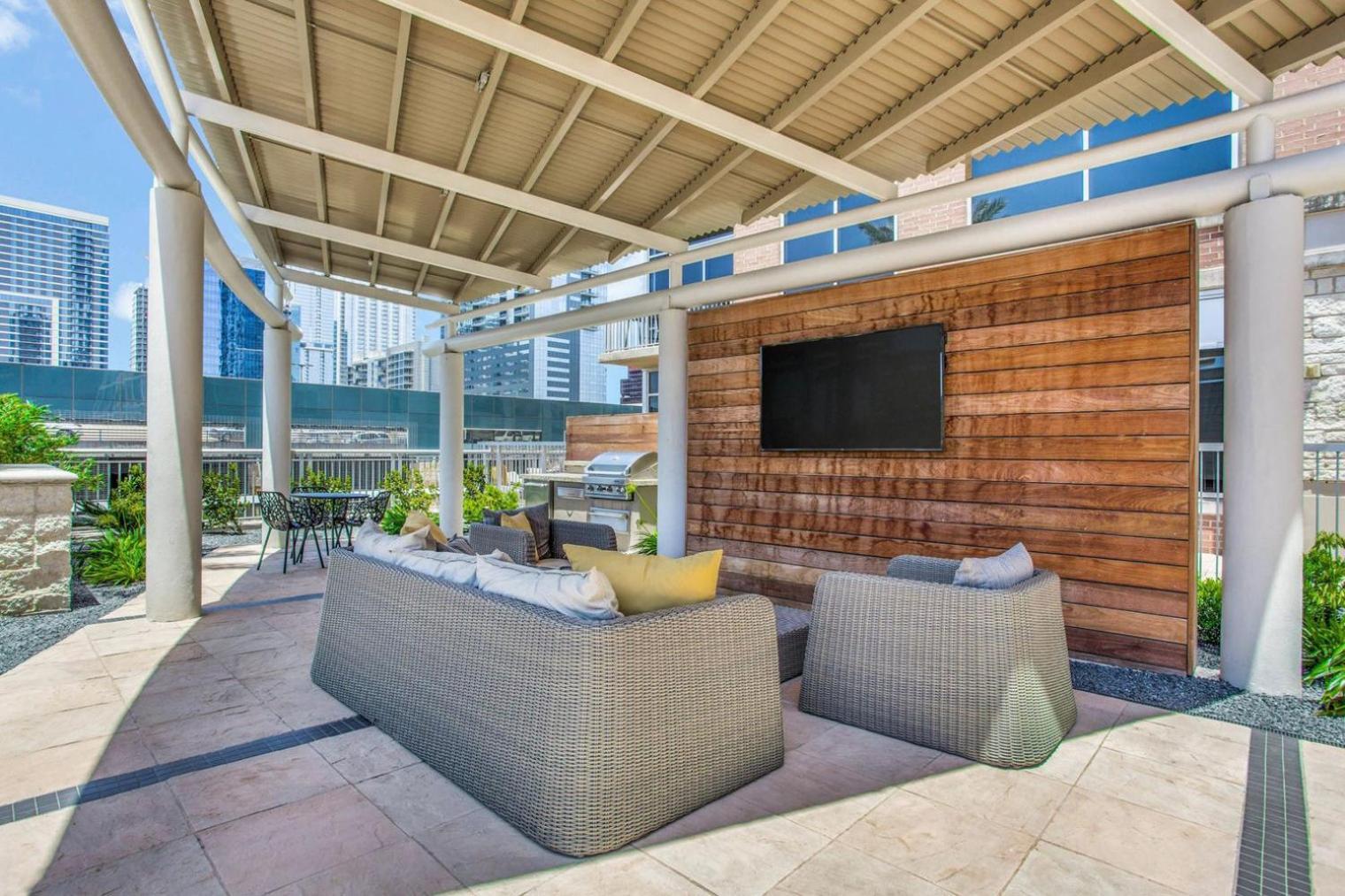 Blueground Downtown 2bd Atx-284 Apartment