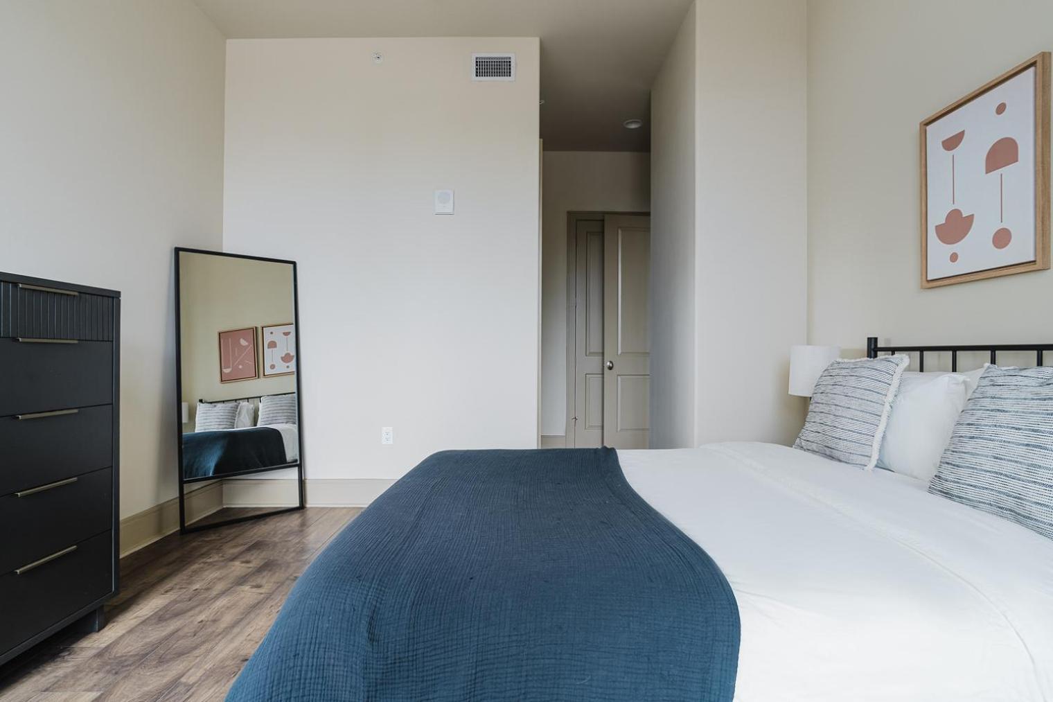 Blueground Downtown 2bd Atx-284 *