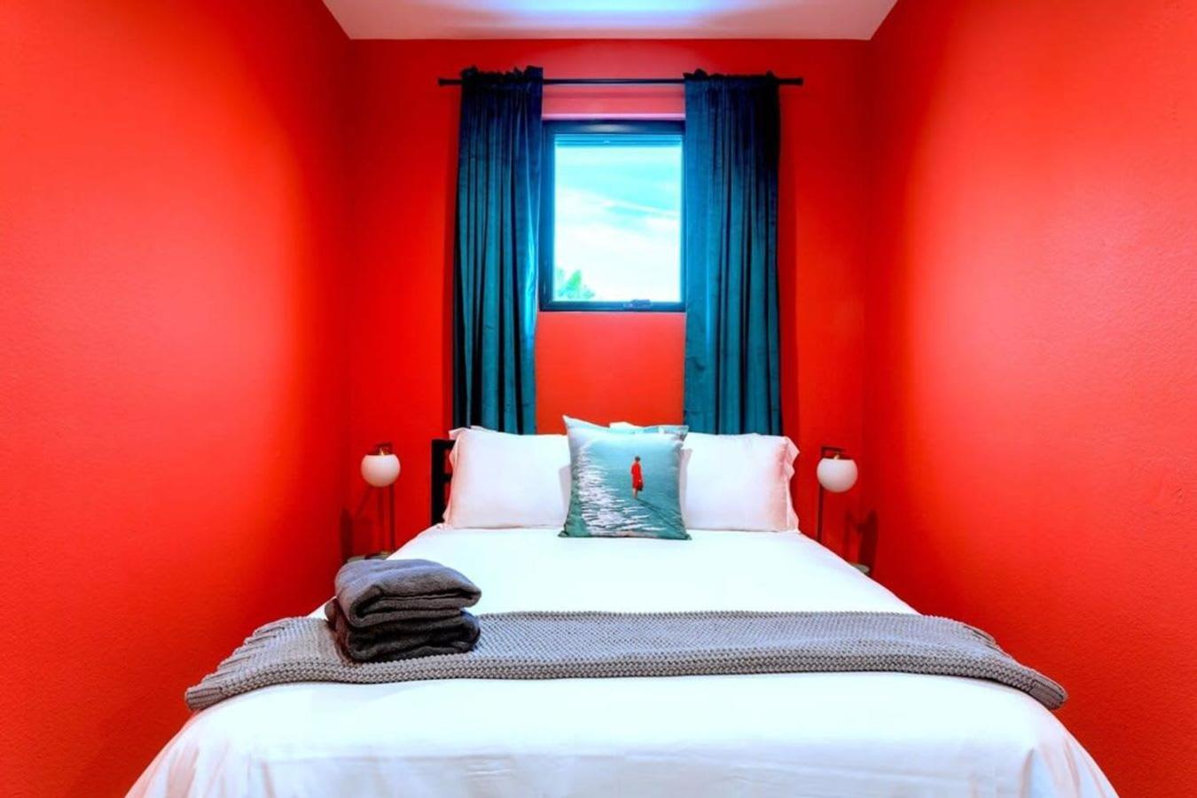 Check-mate Sleeps 18 & Only 7min To Downtown Atx Holiday home