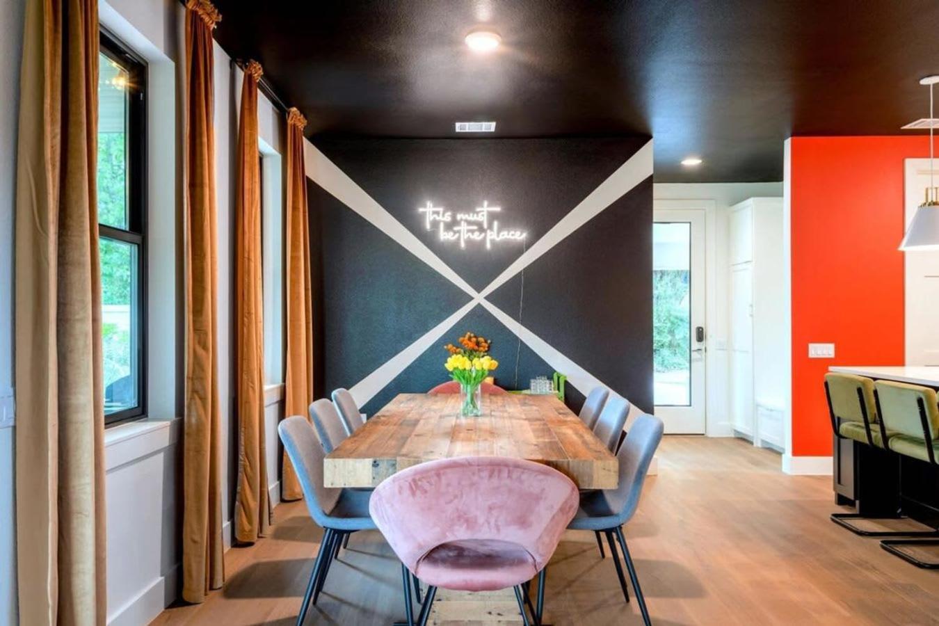 Holiday home Check-mate Sleeps 18 & Only 7min To Downtown Atx *