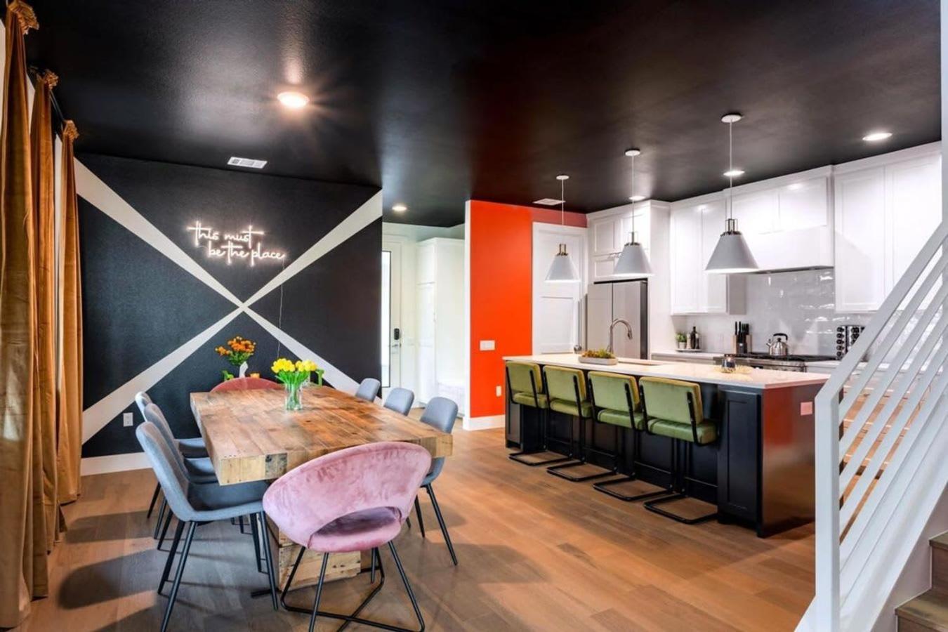 Check-mate Sleeps 18 & Only 7min To Downtown Atx Austin