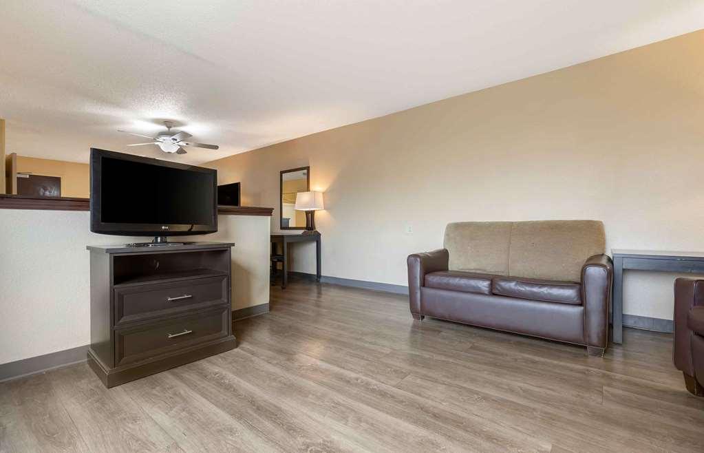 Extended America Select - - Northwest - Lakeline Mall Hotel
