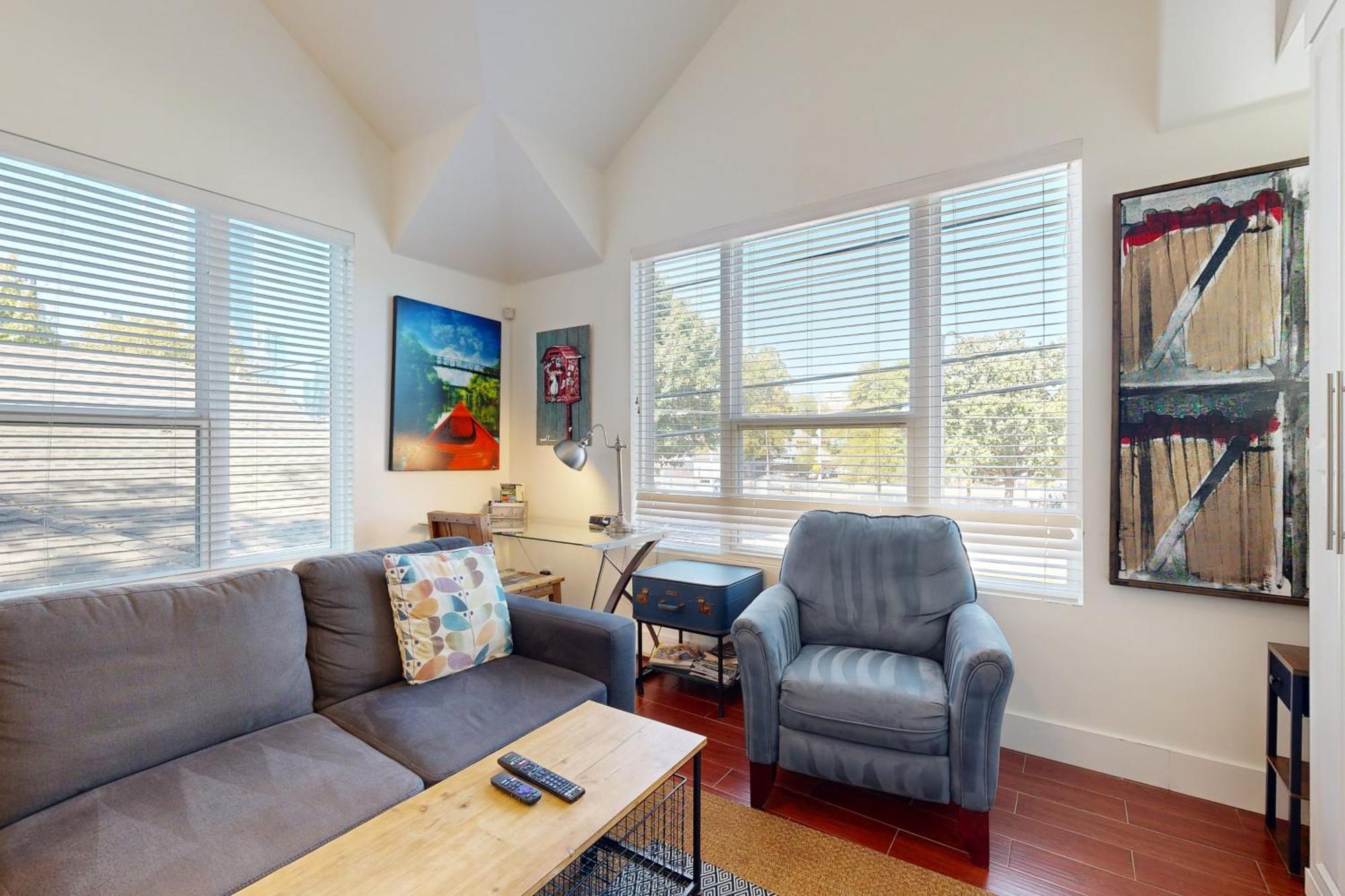 Willow House Unit B Apartment Austin
