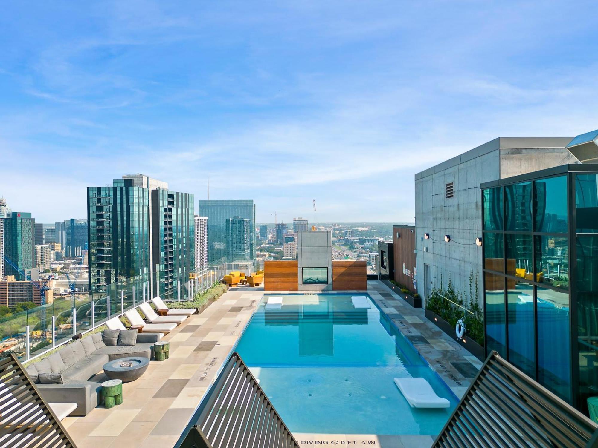 High Rise In The Heart Of Atx Holiday home