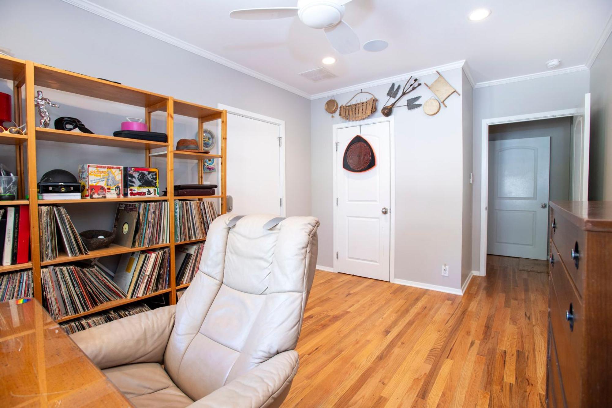 Holiday home South Central, Barton Springs, Broken Spoke & Much More, Dogs Ok, 4 Bedroom-3bath Austin