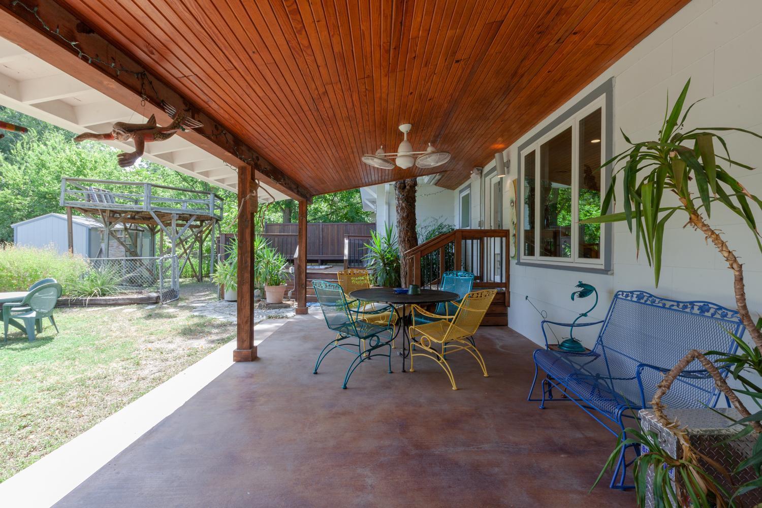South Central, Barton Springs, Broken Spoke & Much More, Dogs Ok, 4 Bedroom-3bath