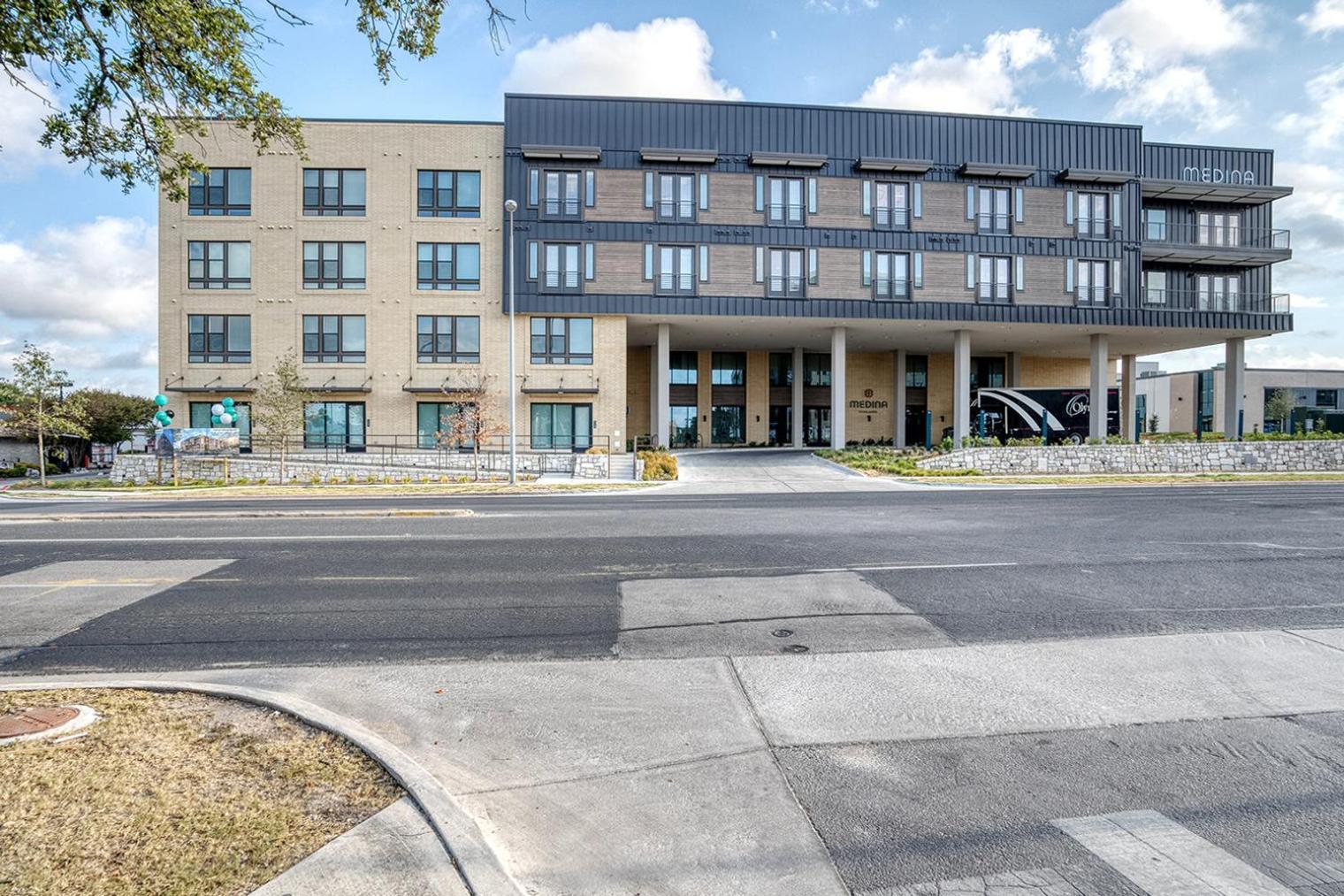 Blueground Highland 1bd Atx-277 Austin