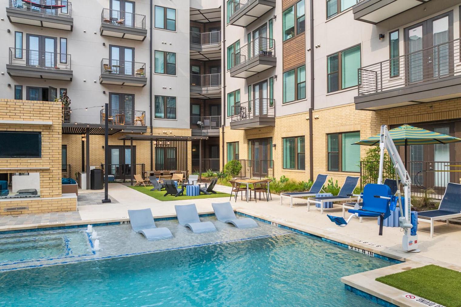 Blueground Highland 1bd Atx-277 Apartment