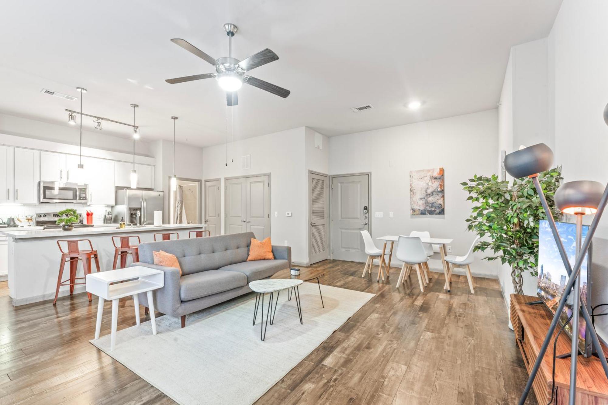Spacious 2br King Bed Close To Downtown And Airport * Austin