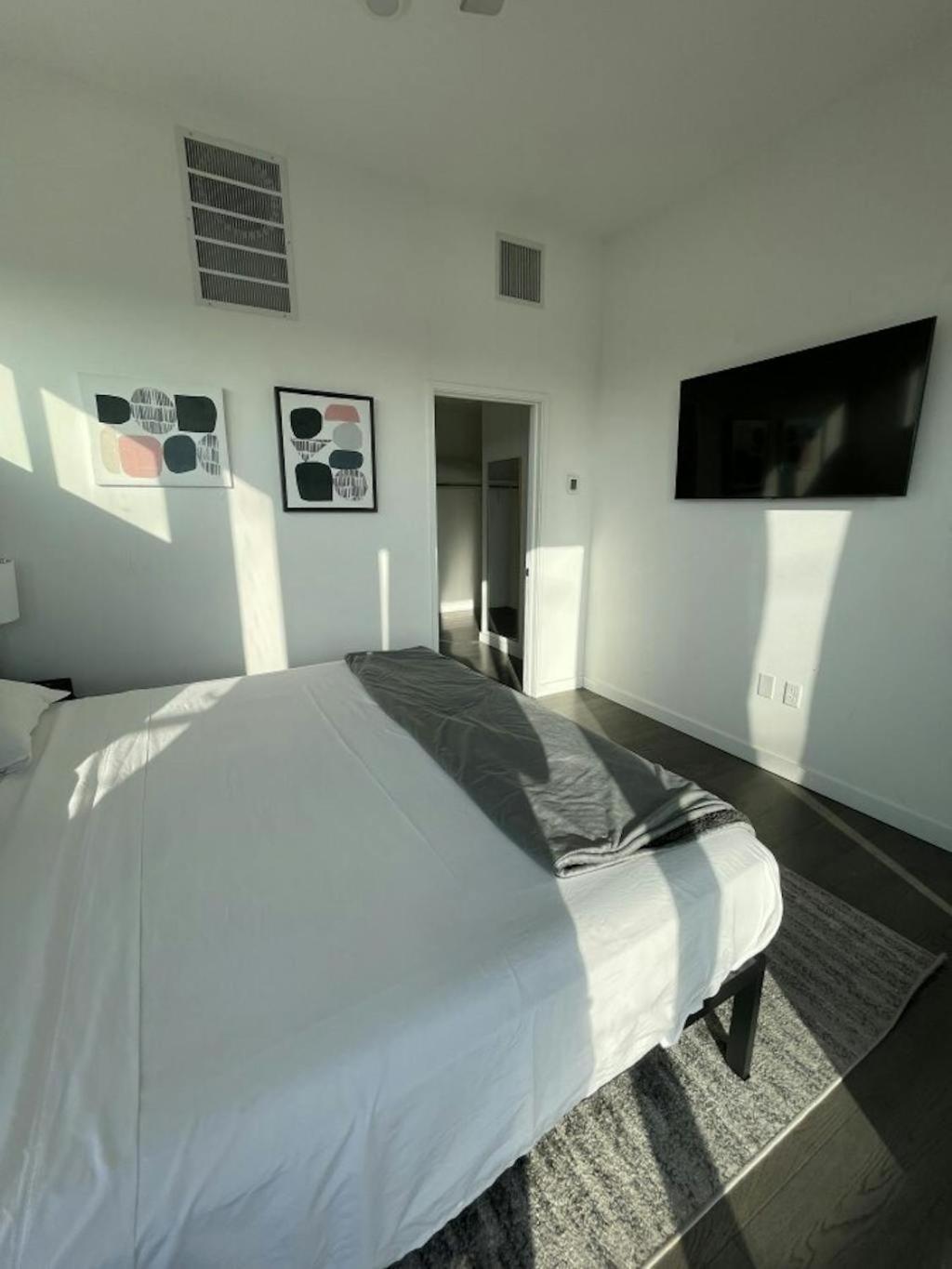 Apartment Game Day Penthouse Steps From Ut Sports