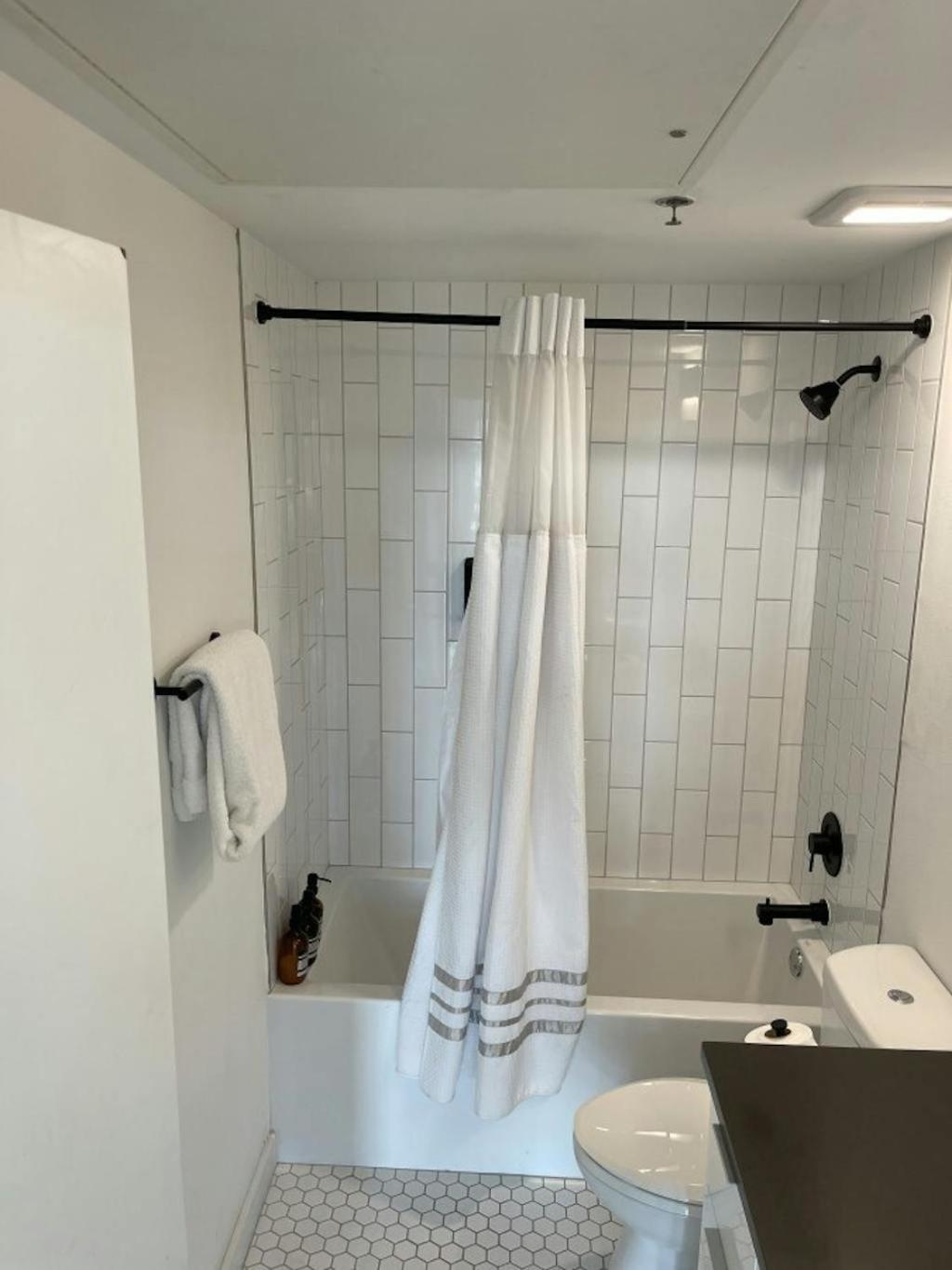 Apartment Game Day Penthouse Steps From Ut Sports *