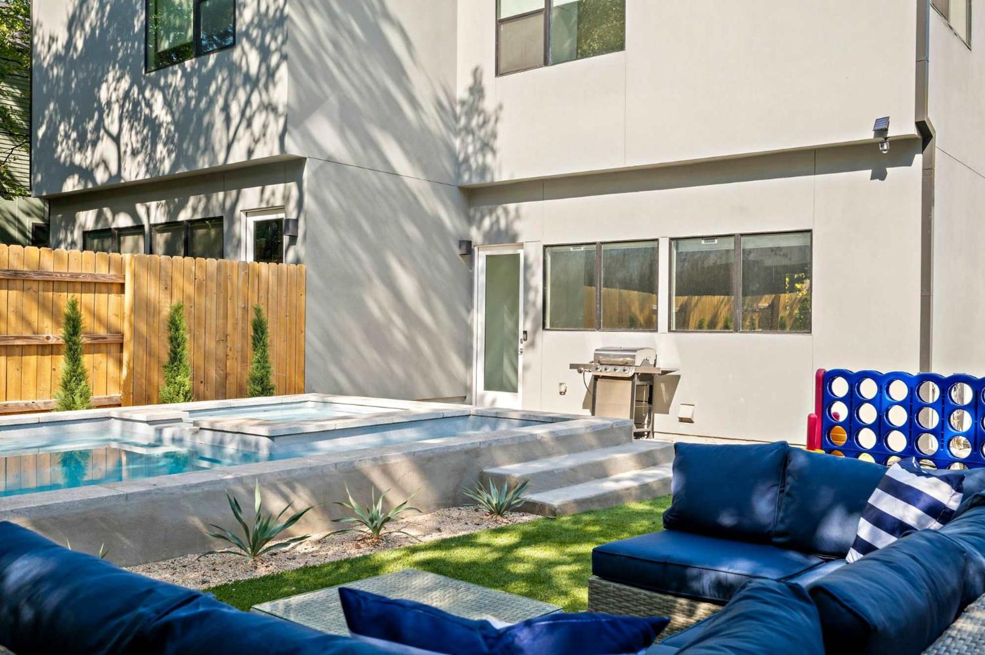 Soco - Backyard - Balconies - Dt Holiday home