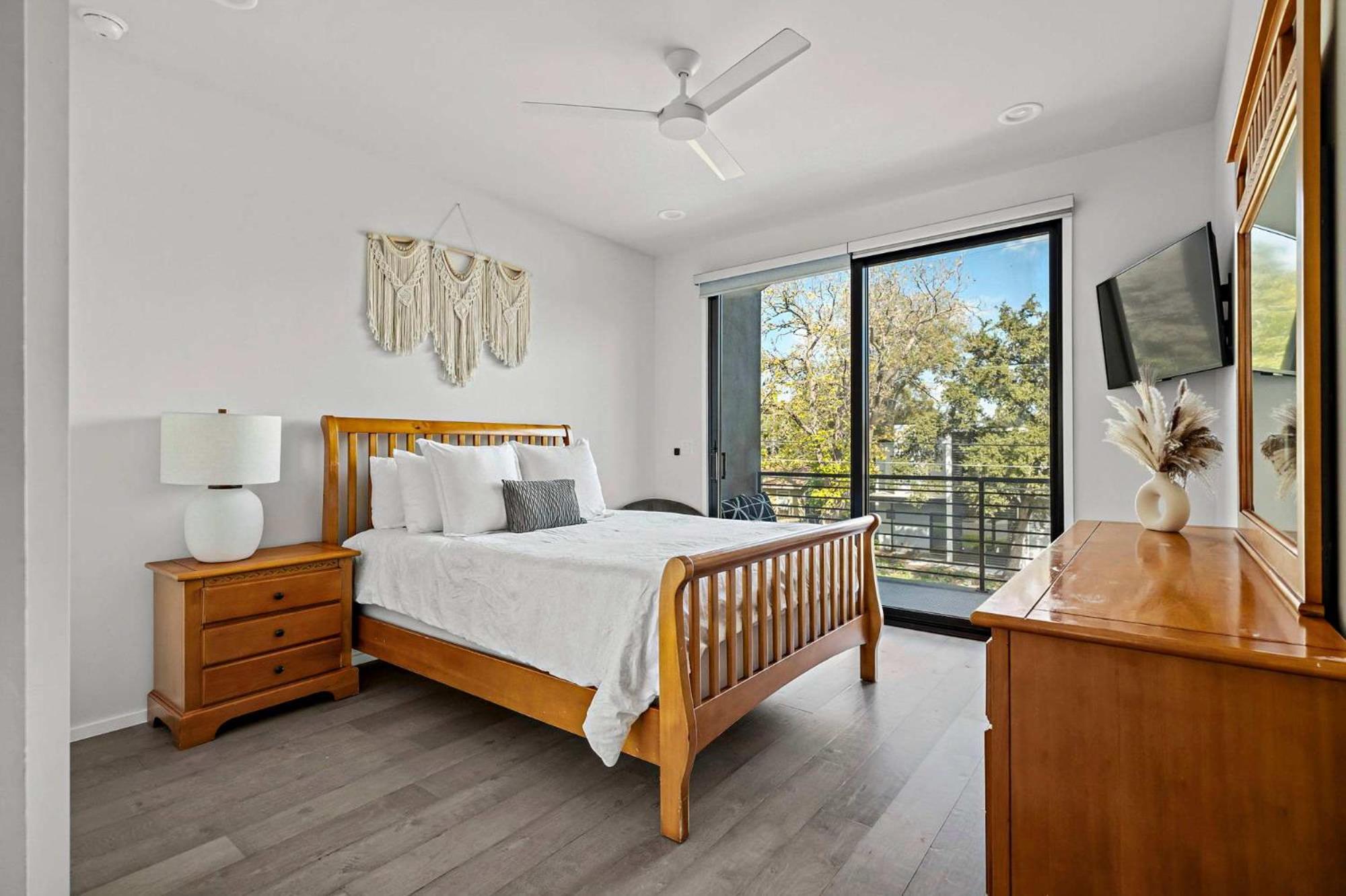 Soco - Backyard - Balconies - Dt Holiday home *
