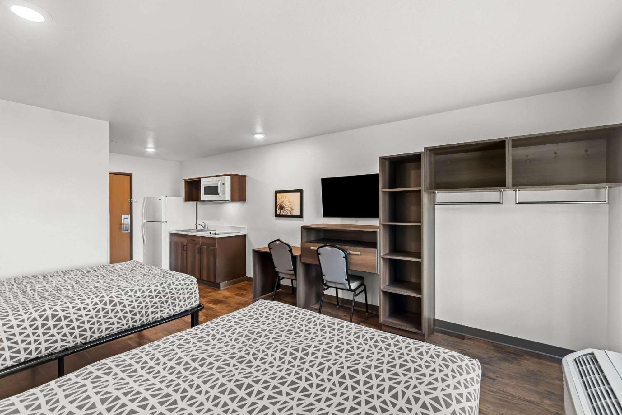 Woodspring North I-35 Hotel 2*