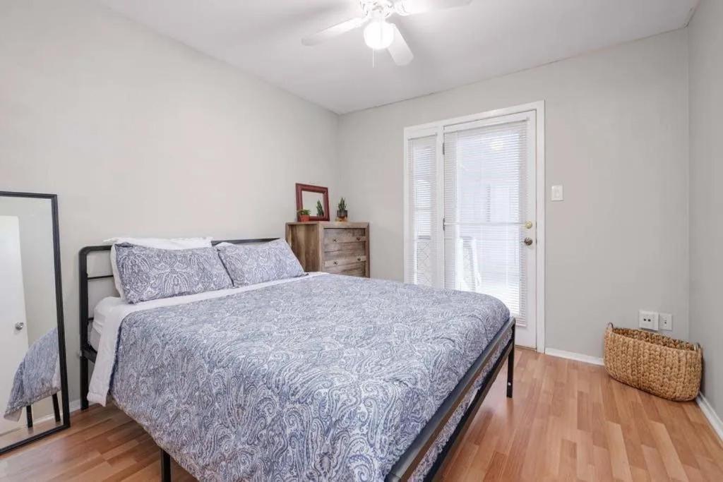 New King Bed House 15 Mins From Westlake Hospital *