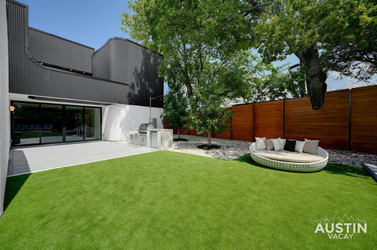 Dwelling Of Divine Duality Private Luxury Pool Holiday home Austin