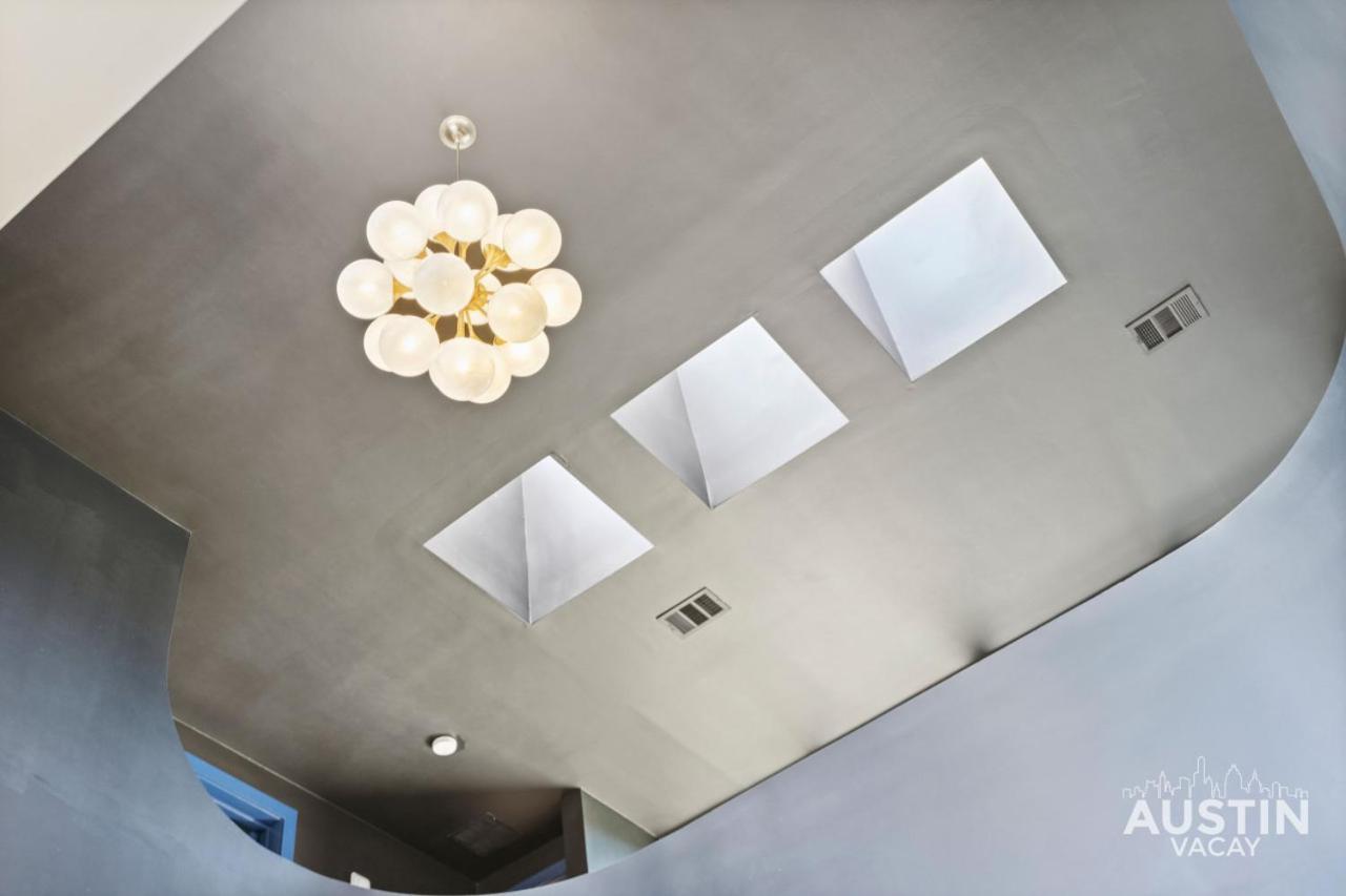 Dwelling Of Divine Duality Private Luxury Pool Holiday home Austin