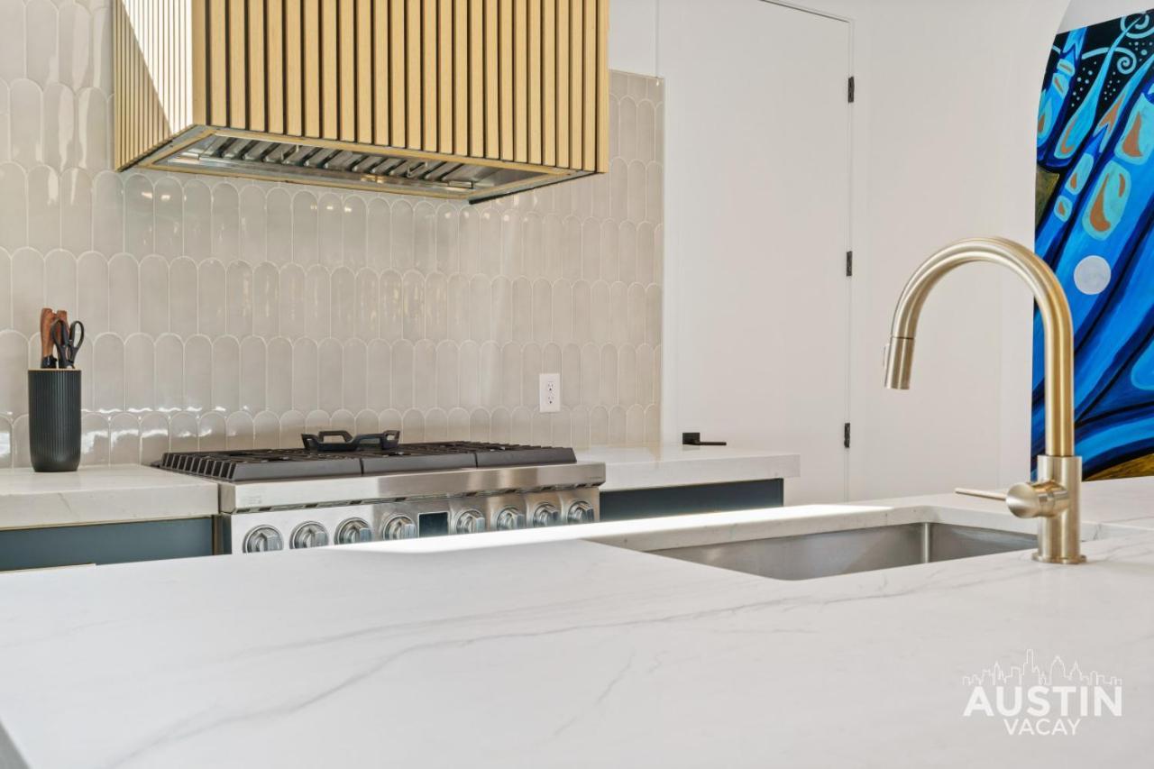 Dwelling Of Divine Duality Private Luxury Pool * Austin