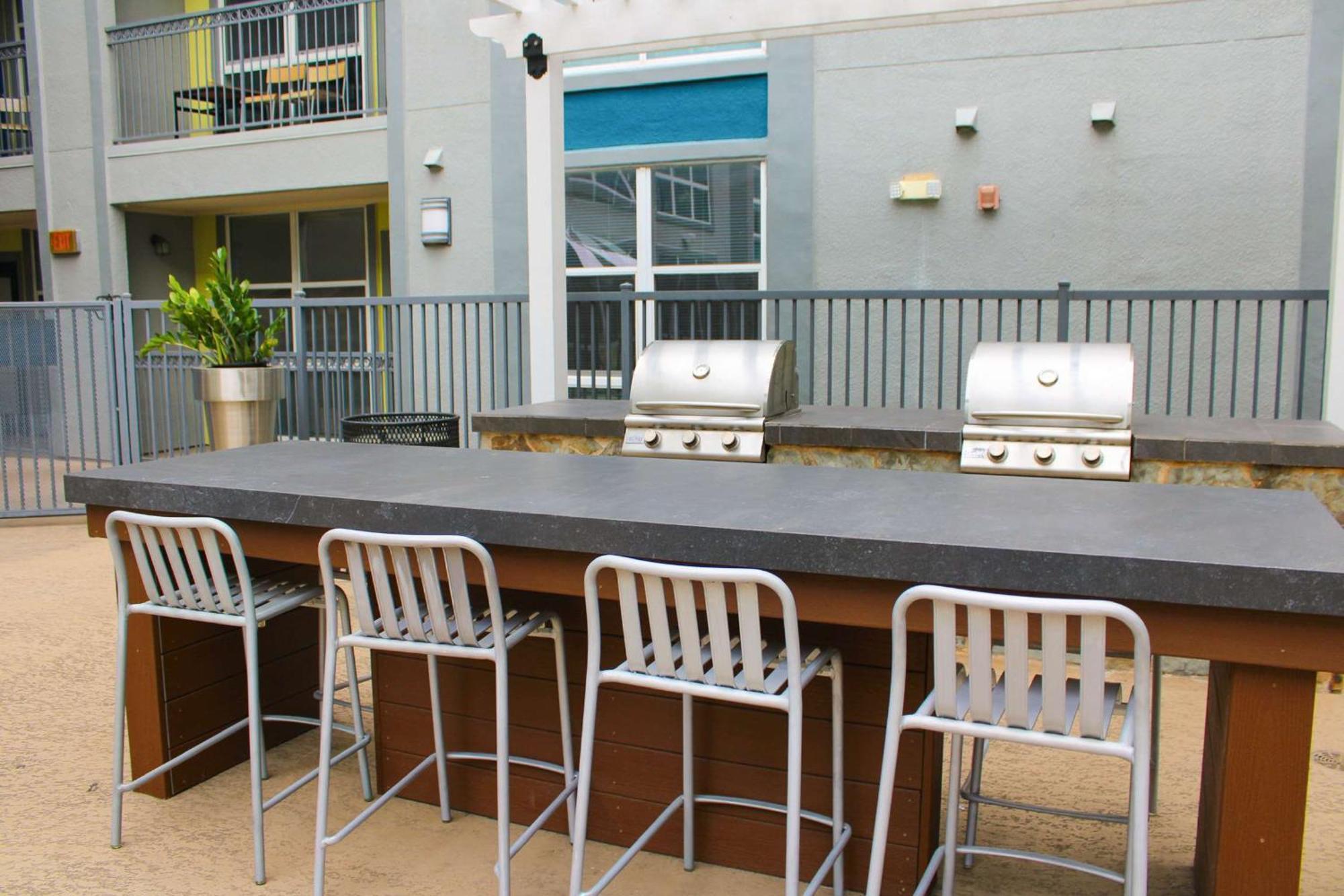 Upstay 4br W Gym Access Pool & Game *