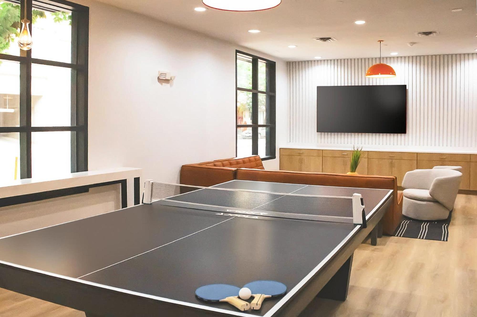 Upstay 4br W Gym Access Pool & Game Apartment *