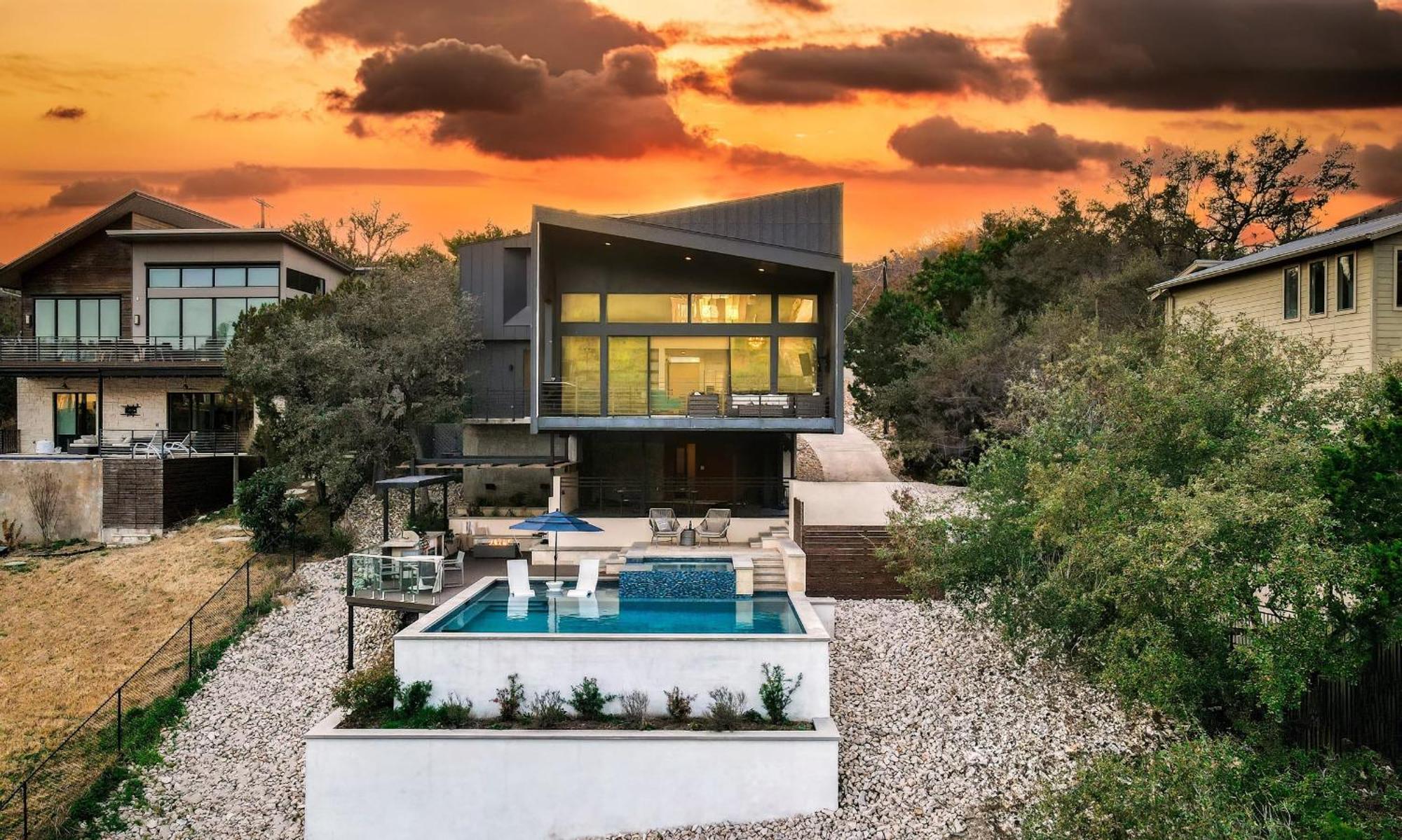 Barton By Avantstay Views W Hot Tub Pool Ping Pong Holiday home Austin