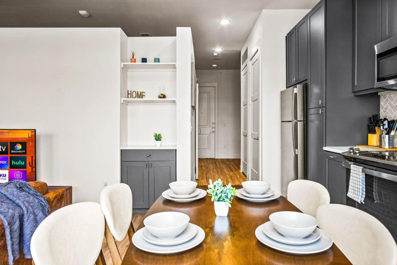 Luxurious New Unit 1bd1ba Pool, Golf Sim Austin
