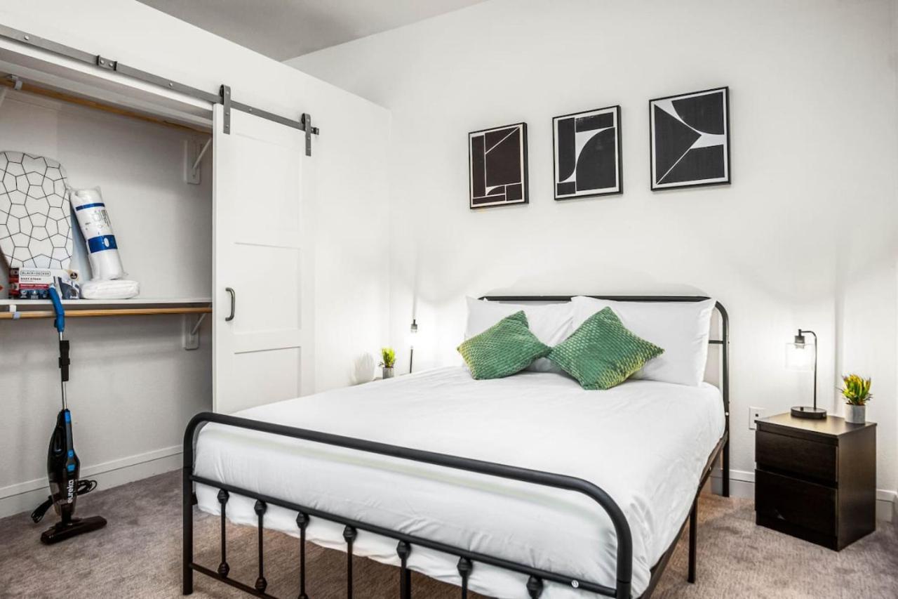 Luxurious New Unit 1bd1ba Pool Golf Sim *