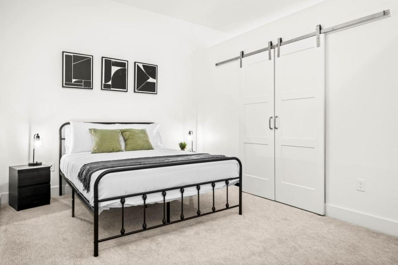Luxurious New Unit 1bd1ba Pool, Golf Sim *