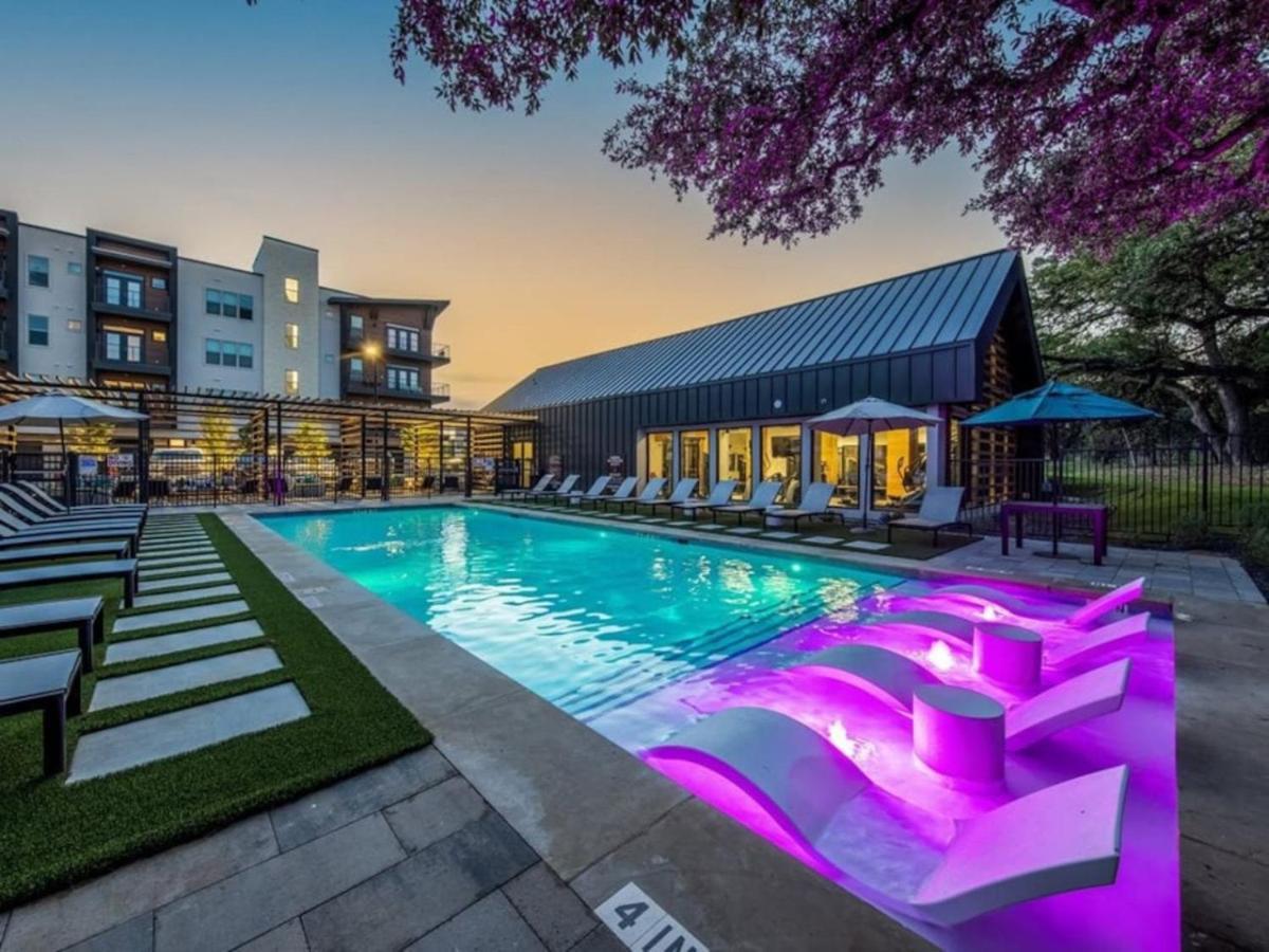 Apartment Luxurious New Unit 1bd1ba Pool Golf Sim *