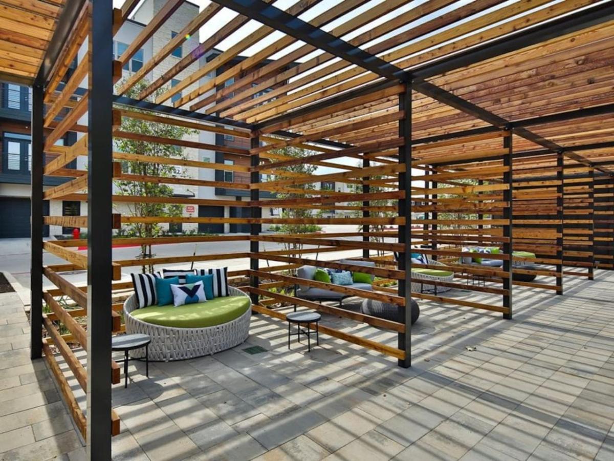Luxurious New Unit 1bd1ba Pool Golf Sim *