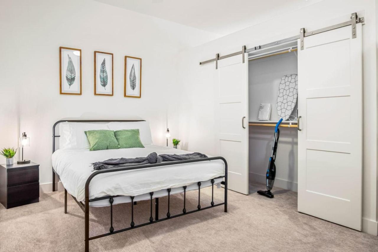 Luxurious New Unit 1bd1ba Pool Golf Sim *