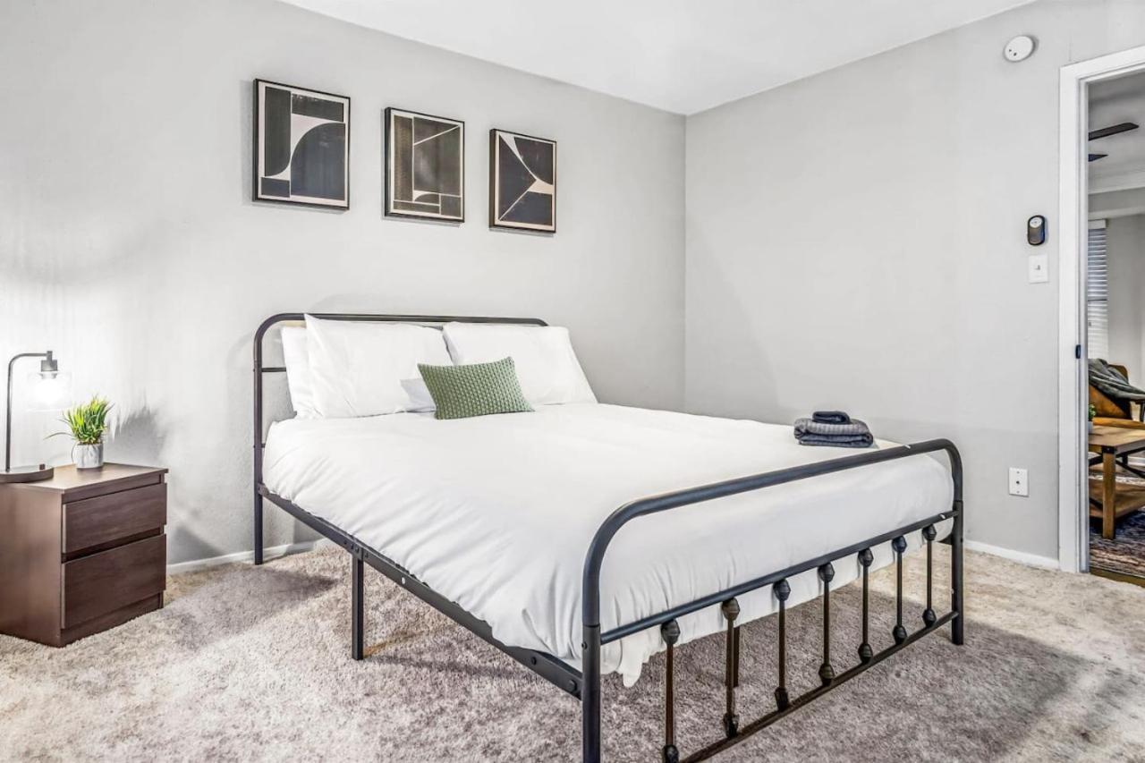 Modern 1br Retreat Pool 10 Minutes To Austin