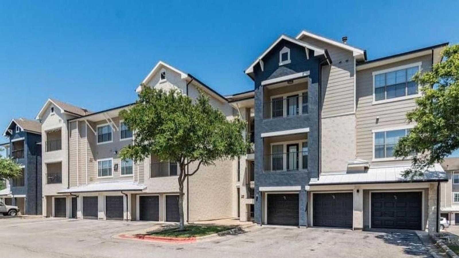 Apartment Landing At Bridge At Southpark Landing - 1 Bedroom In South *