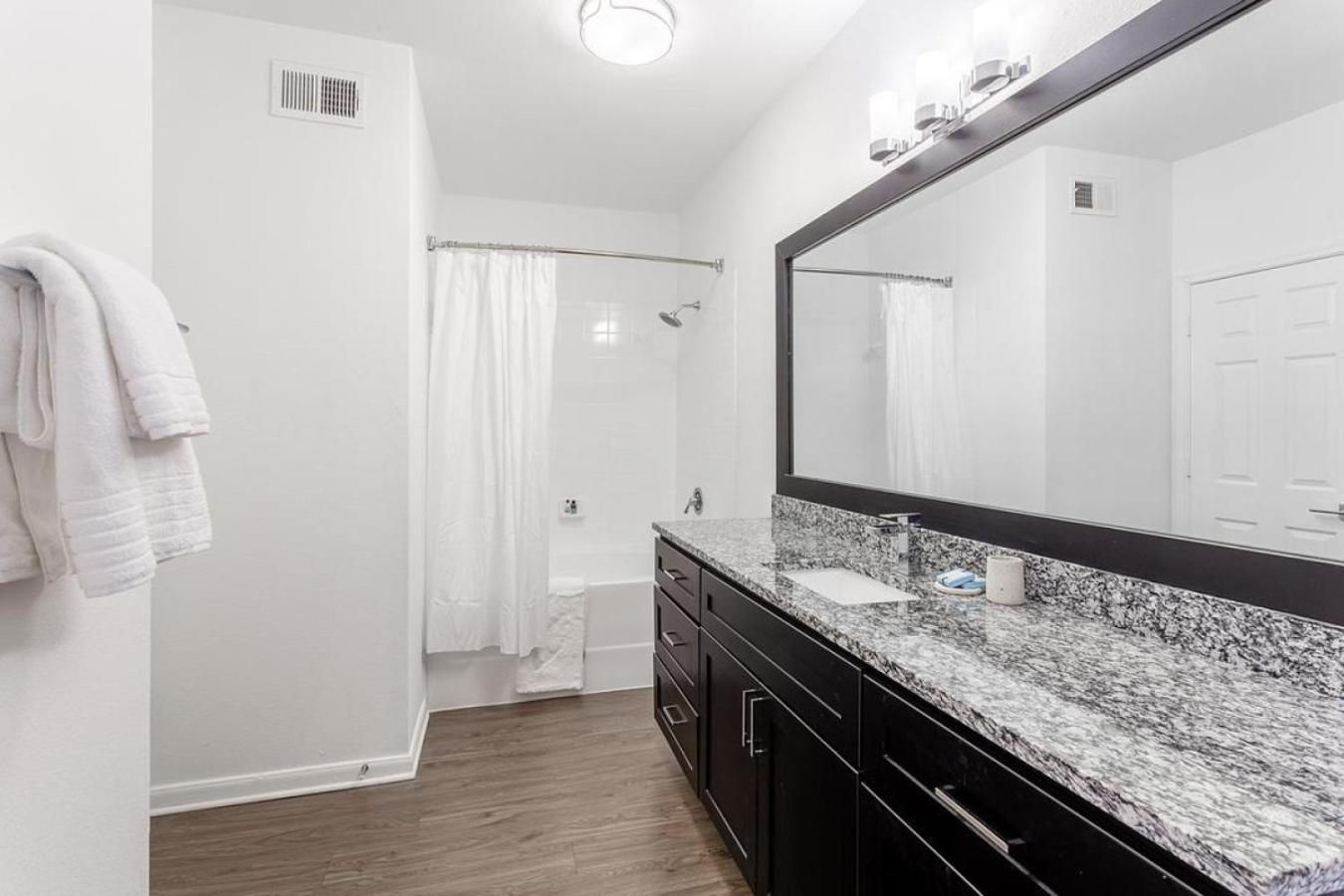 Landing At Bridge At Southpark Landing - 1 Bedroom In South * Austin