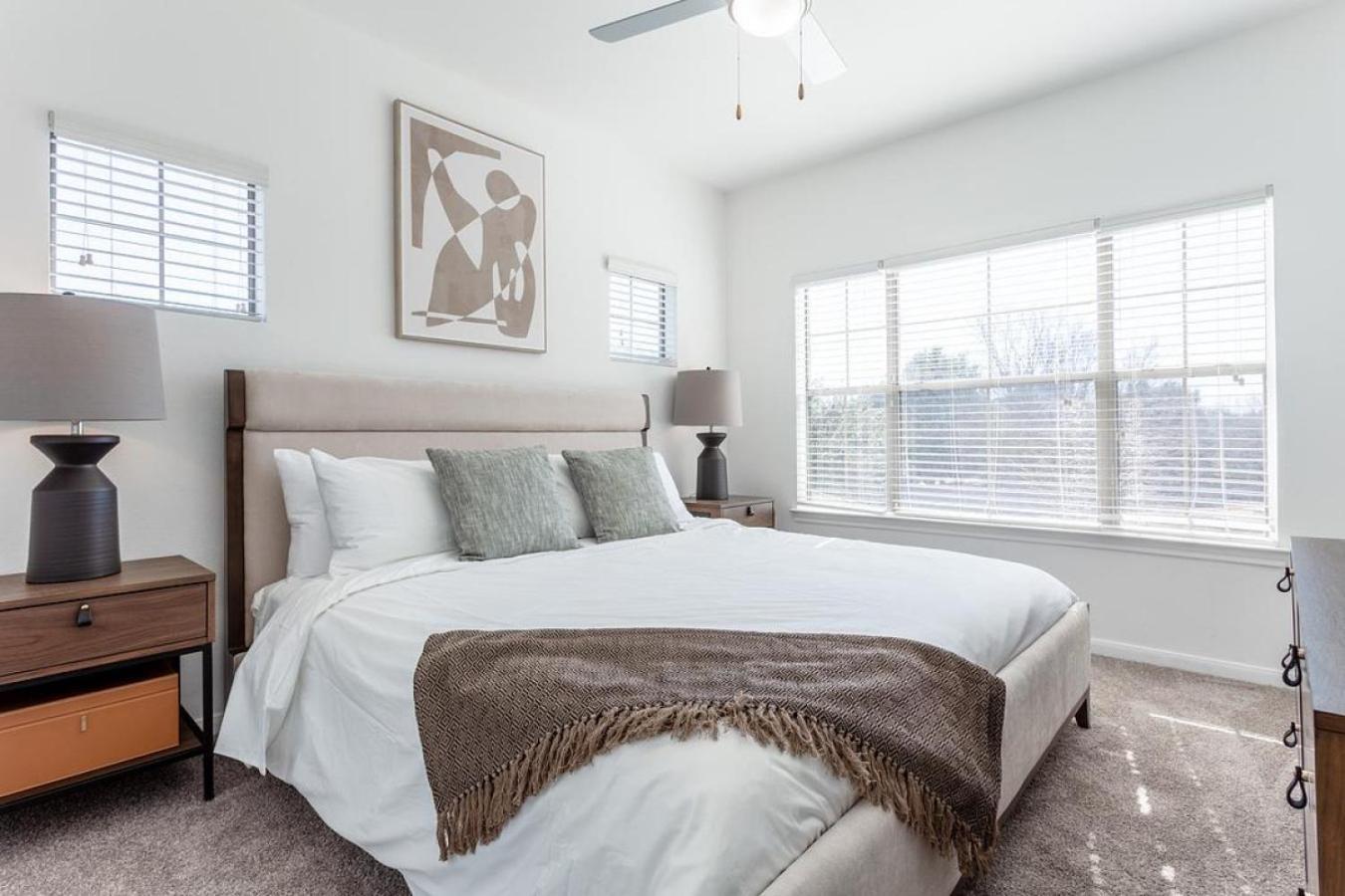 Landing At Bridge At Southpark Landing - 1 Bedroom In South Austin