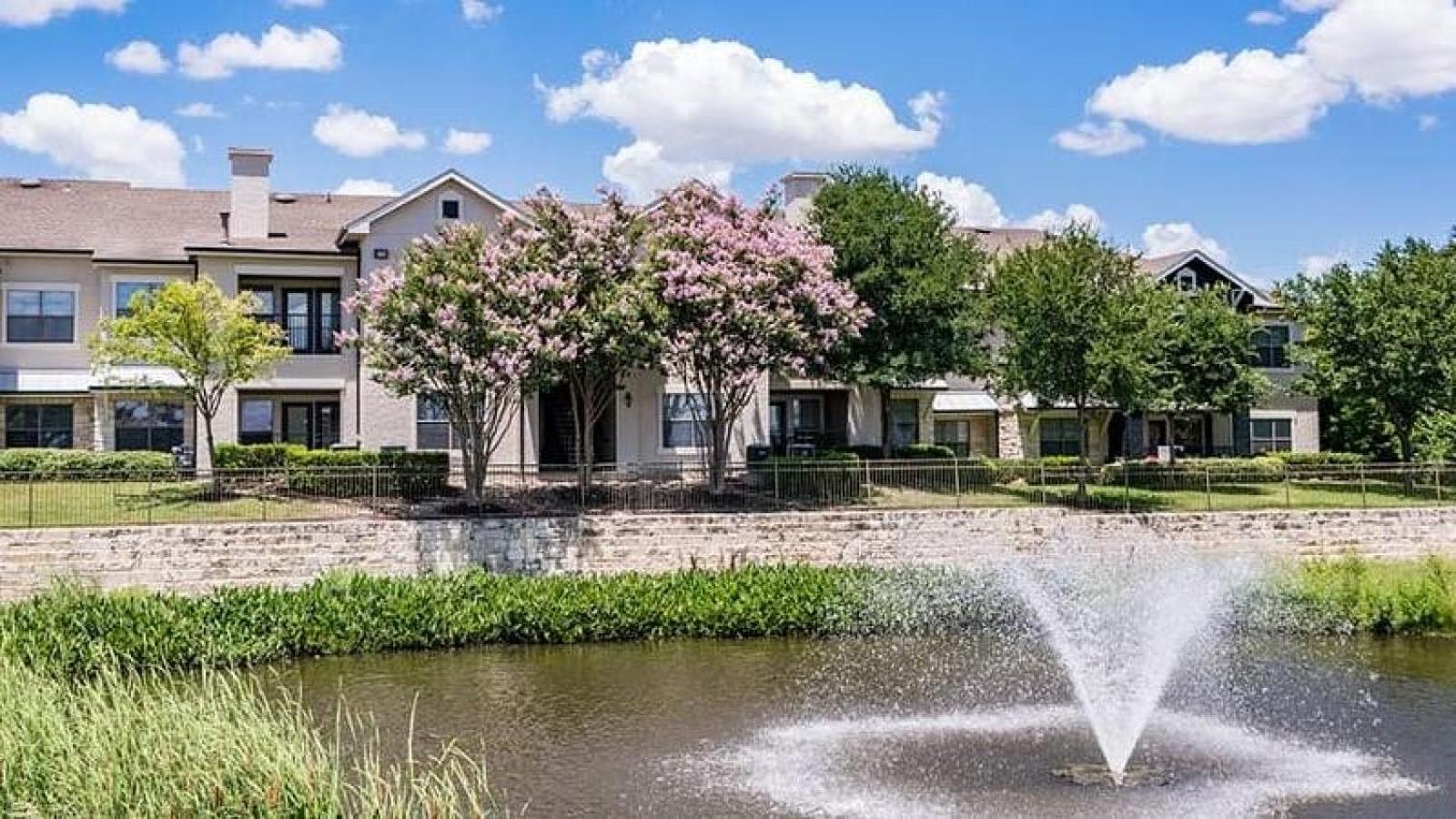 Landing At Bridge At Southpark Landing - 1 Bedroom In South Austin