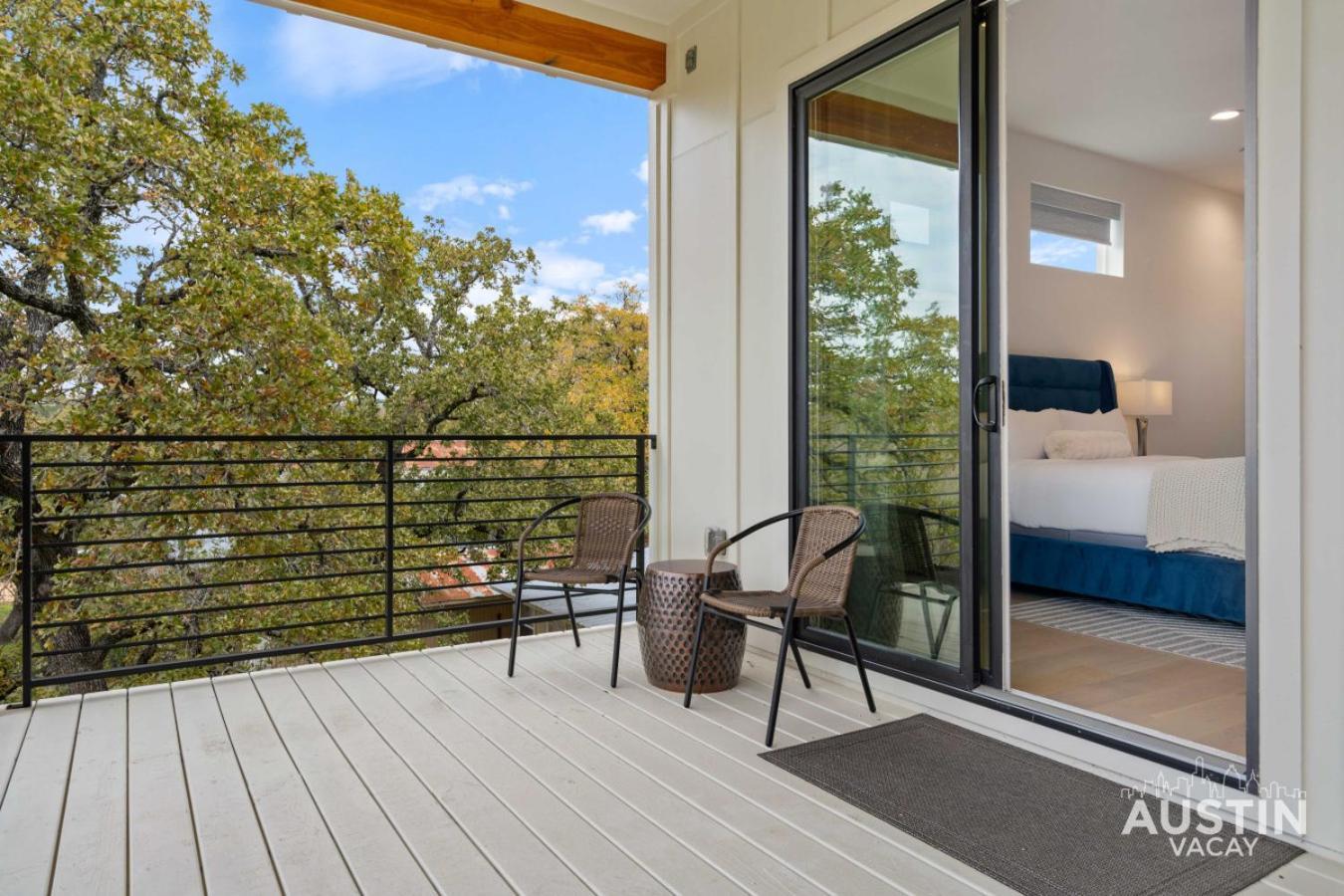 Apartment Modern 3br 3ba In Steiner Ranch W Balcony Dining Yard W Grill By Vacay *