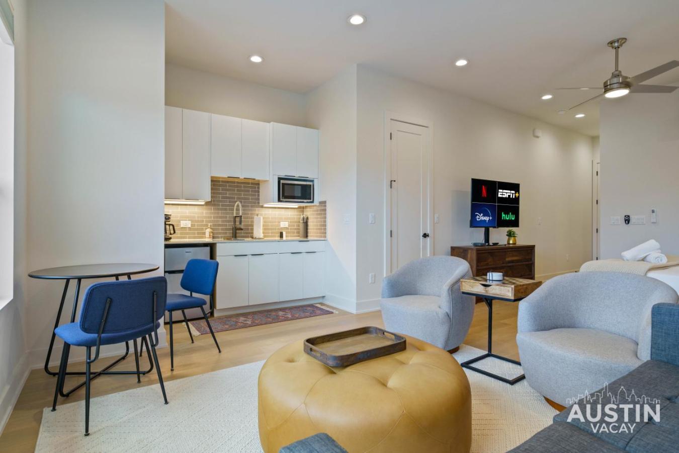 Modern 3br 3ba In Steiner Ranch W Balcony Dining Yard W Grill By Vacay