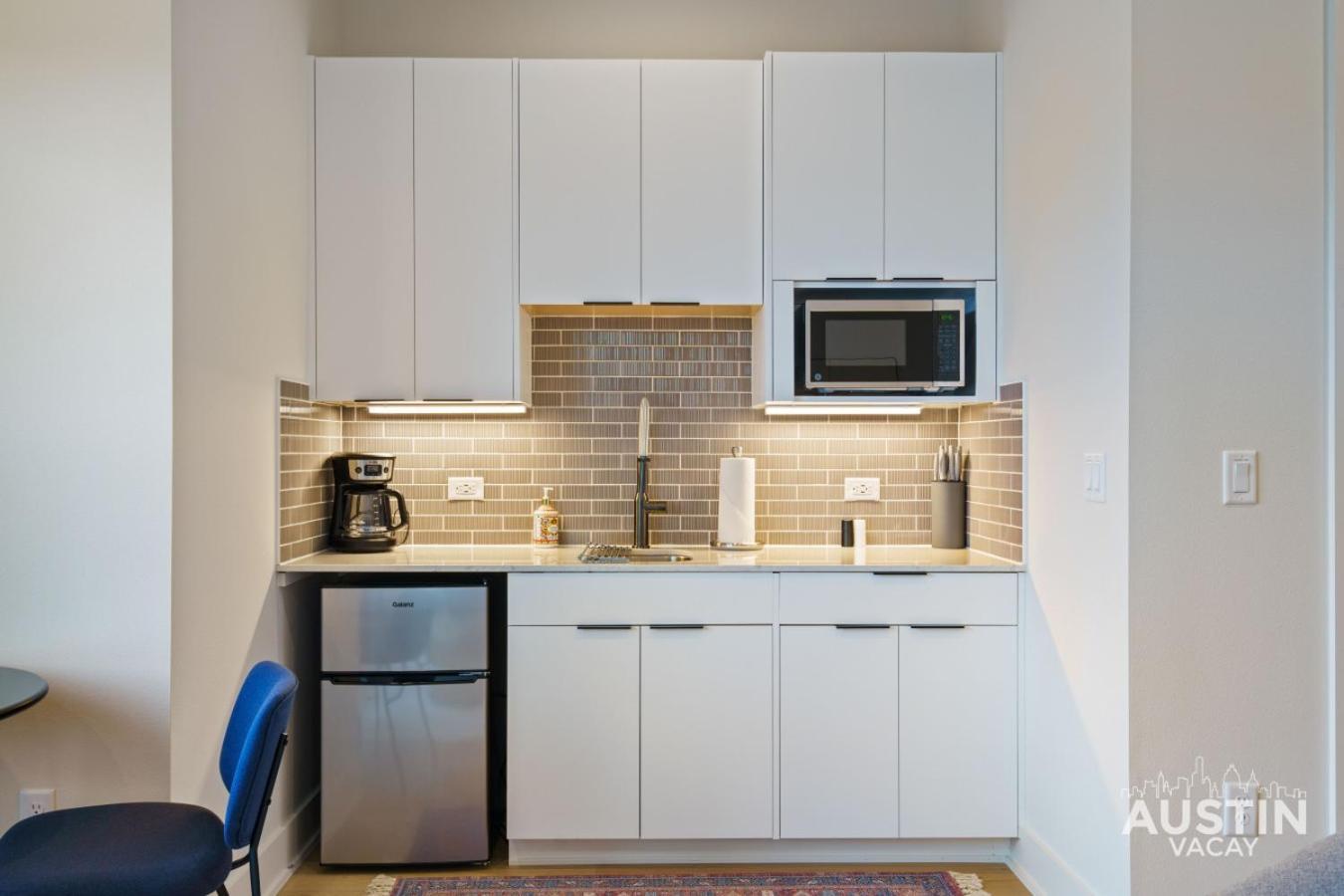 Modern 3br 3ba In Steiner Ranch W Balcony Dining Yard W Grill By Vacay Apartment Austin