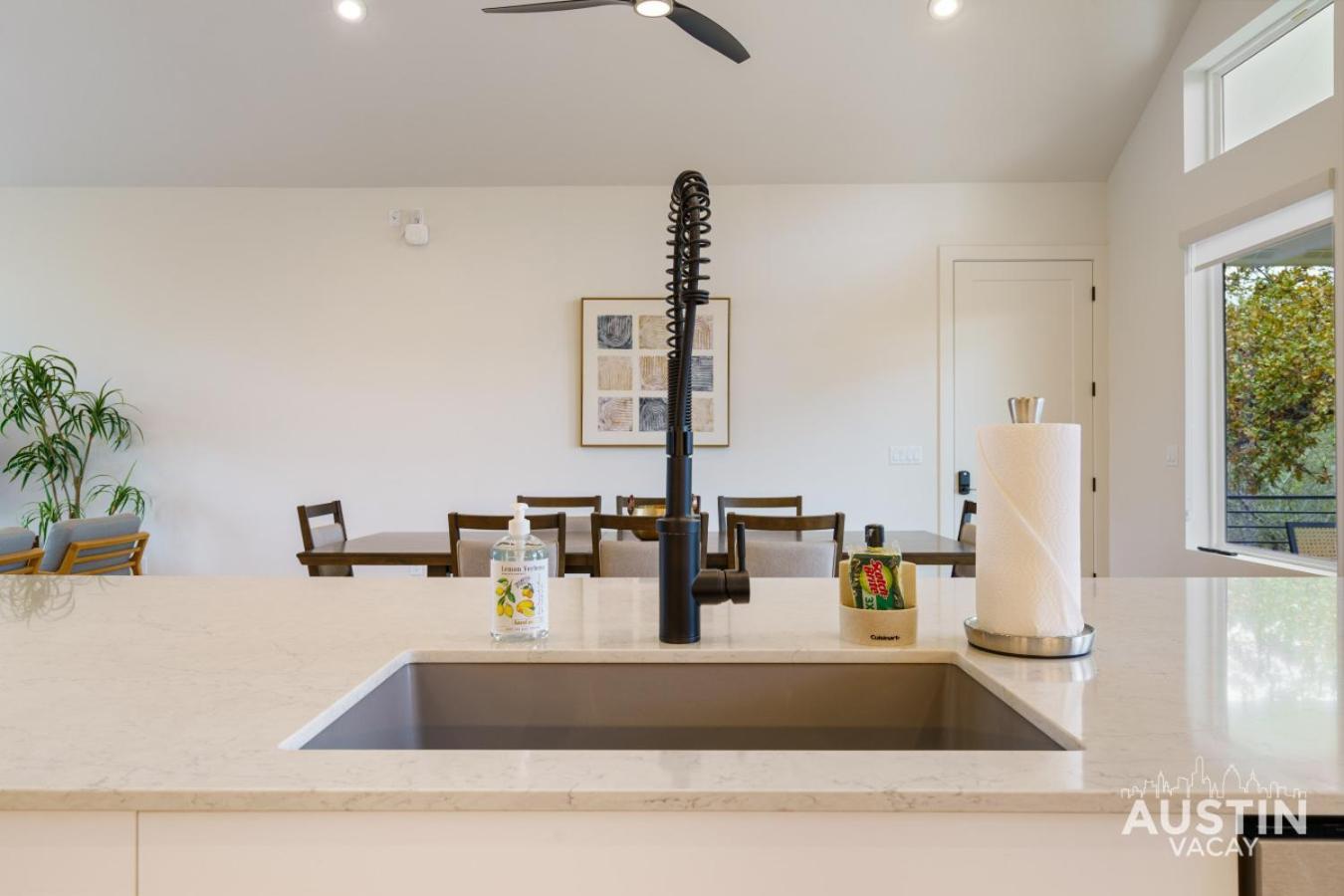 Modern 3br 3ba In Steiner Ranch W Balcony Dining Yard W Grill By Vacay Austin