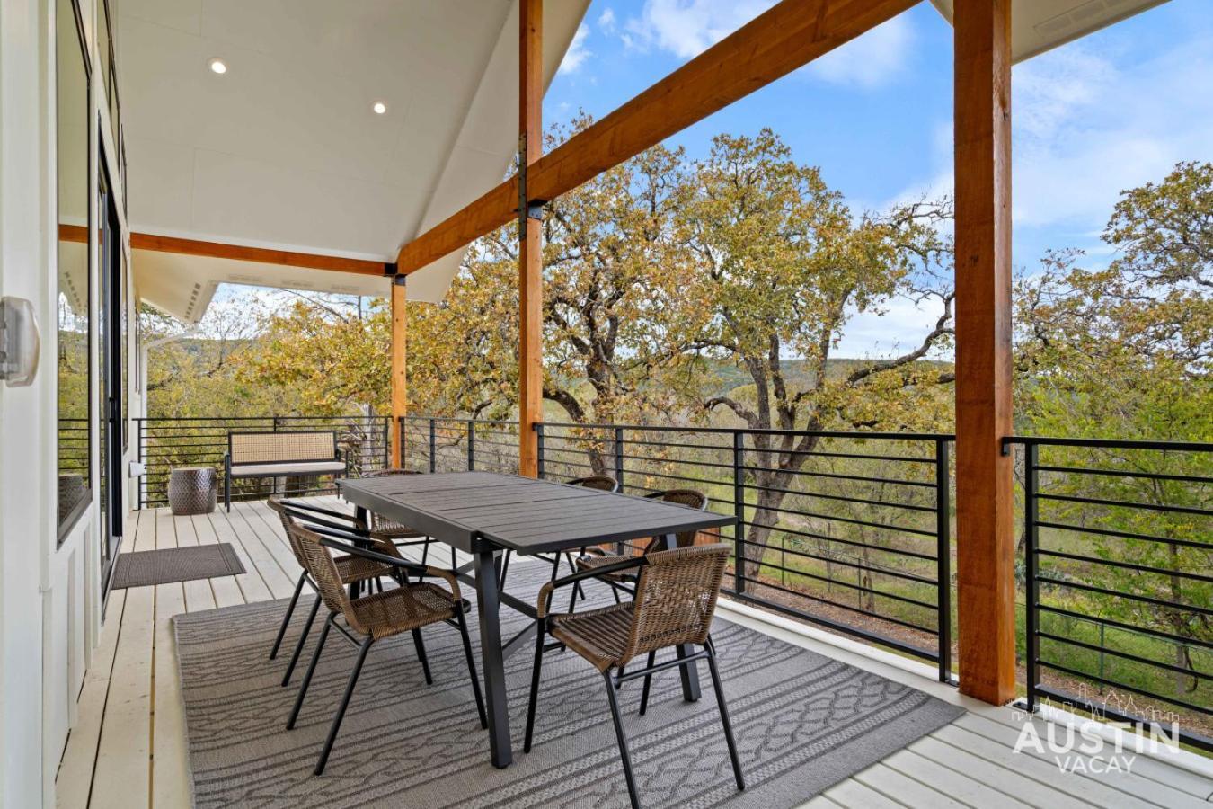 Modern 3br 3ba In Steiner Ranch W Balcony Dining Yard W Grill By Vacay Apartment Austin